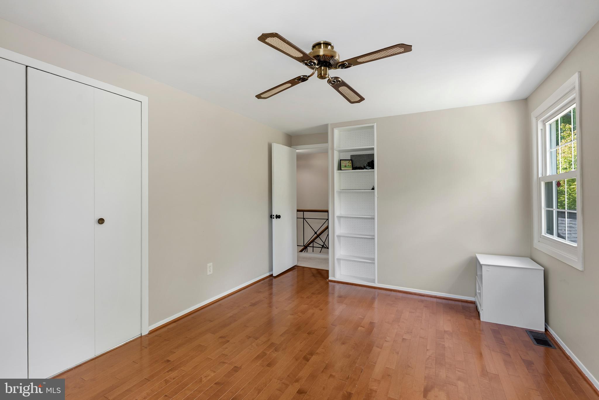 WHITEHALL - Residential