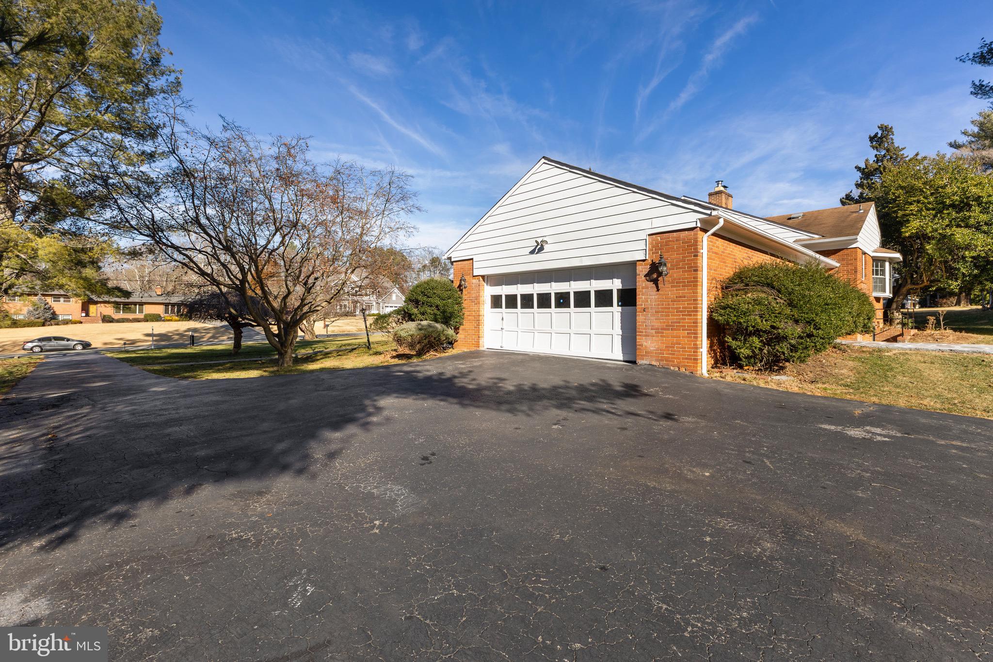 DRUMELDRA HILLS - Residential