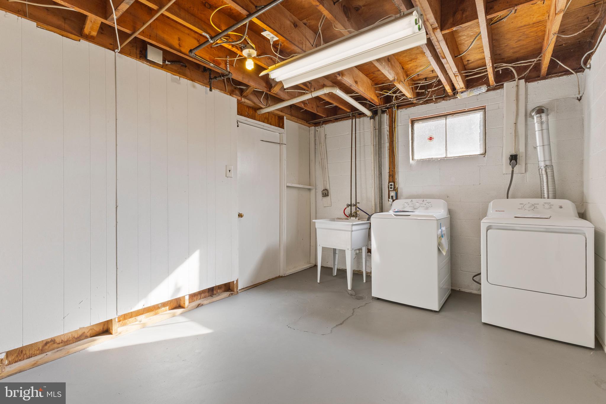 DRUMELDRA HILLS - Residential