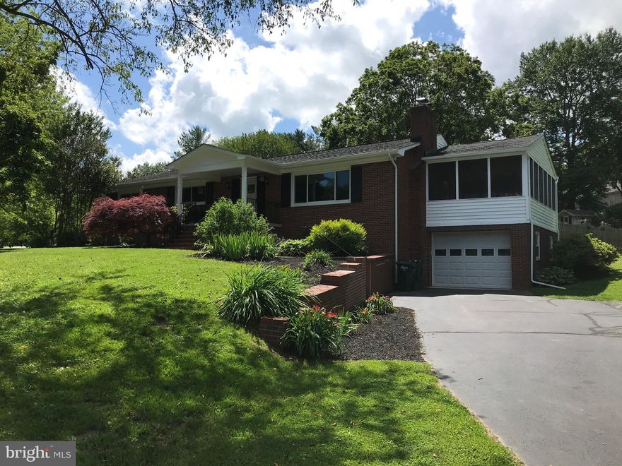 ** LARGER THAN MOST RAMBLERS  ** "1680" SQUARE FEET ON EACH LEVEL ** 4 NICE SIZE BEDROOMS WITH 2 FULL BATHROOMS ON THE 1ST FLOOR ** MATURE LANDSCAPING ALL AROUND THE HOME ** ATTACHED GARAGE ** JUST SOME OF THE IMPROVEMENTS : IN 2020 MOSTLY PAINTED THROUGH OUT,  NEW STAINLESS STEEL KITCHEN APPLIANCES AND FAUCET, NEW TOILETS ** IN 2019 ALL NEW REPLACEMENT WINDOWS ON BOTH LEVELS AND NEW GUTTERS ** IN 2018  BOTH CHIMNEYS HAD STAINLESS STEEL LINERS INSTALLED, 2 WOOD BURNING FIREPLACE INSERTS, LARGE STORAGE SHED FOR THE BACK YARD ** IN 2017 REFINISHED HARDWOOD FLOORS, INSTALLED ATTIC FAN THREE STORM DOORS ** IN 2014 WATER HEATER AND CEILING FANS ** 30 YEAR + ROOF IS 10 YEARS OLD ** AND MORE!! ** WITH THE LARGE SCREENED IN DECK AND FENCED YARD THIS IS A HOME FOR ENTERTAINING AND A GREAT PLACE TO RELAX **  WITH THE CHARM, QUIETNESS AND SMALL TOWN FEEL OF HAMILTON THIS IS A GREAT PLACE TO COME HOME TO **