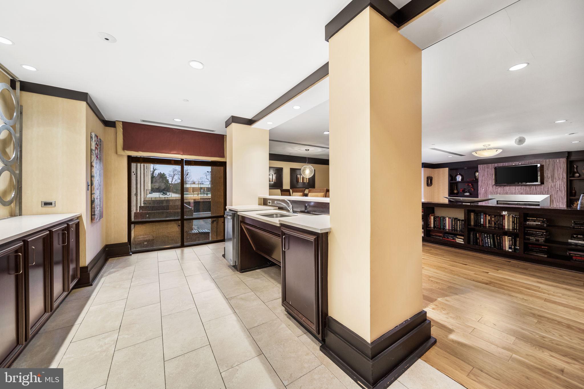 THE BRITTANY - Residential