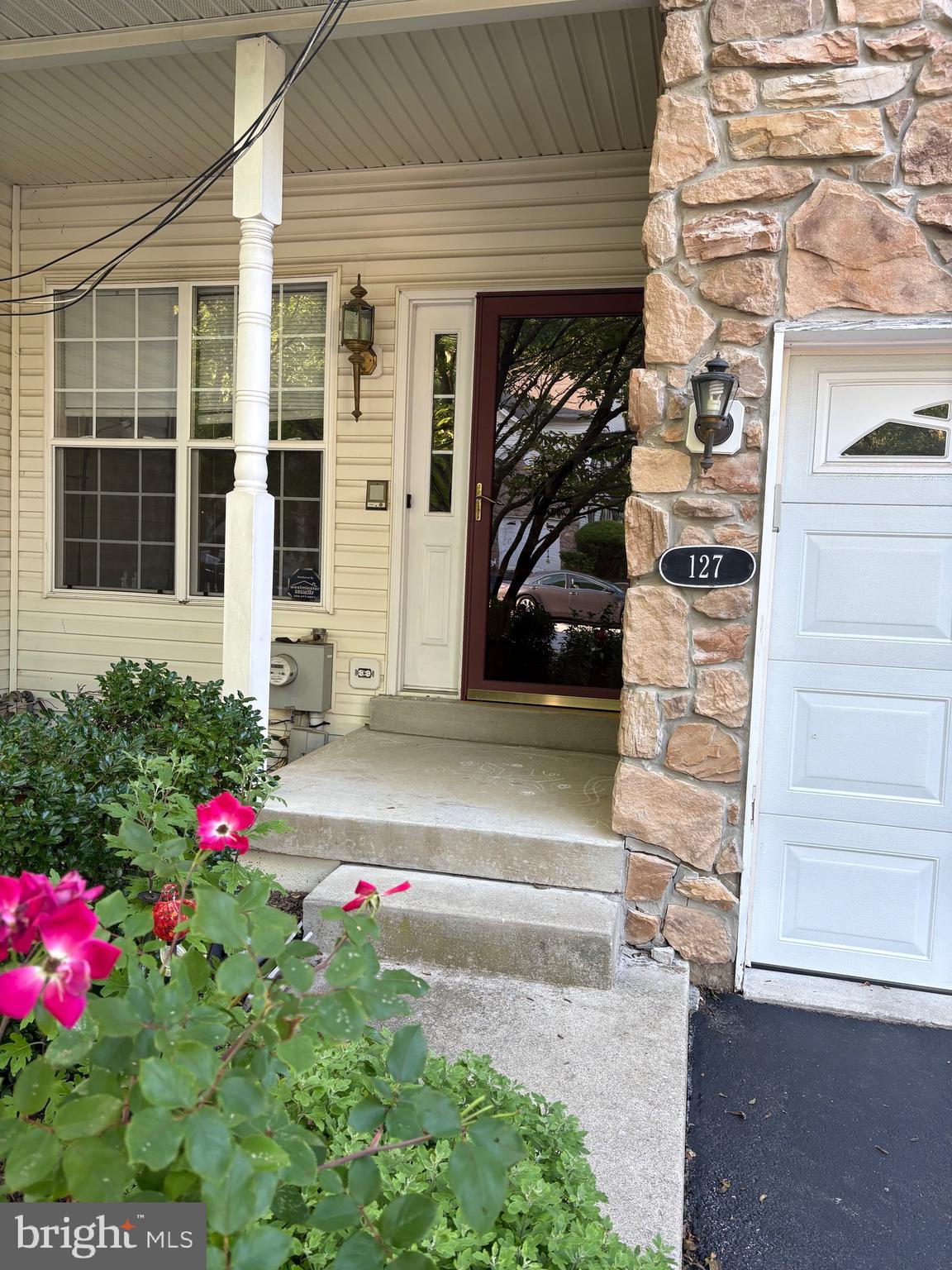 WHITELAND WOODS - Residential Lease