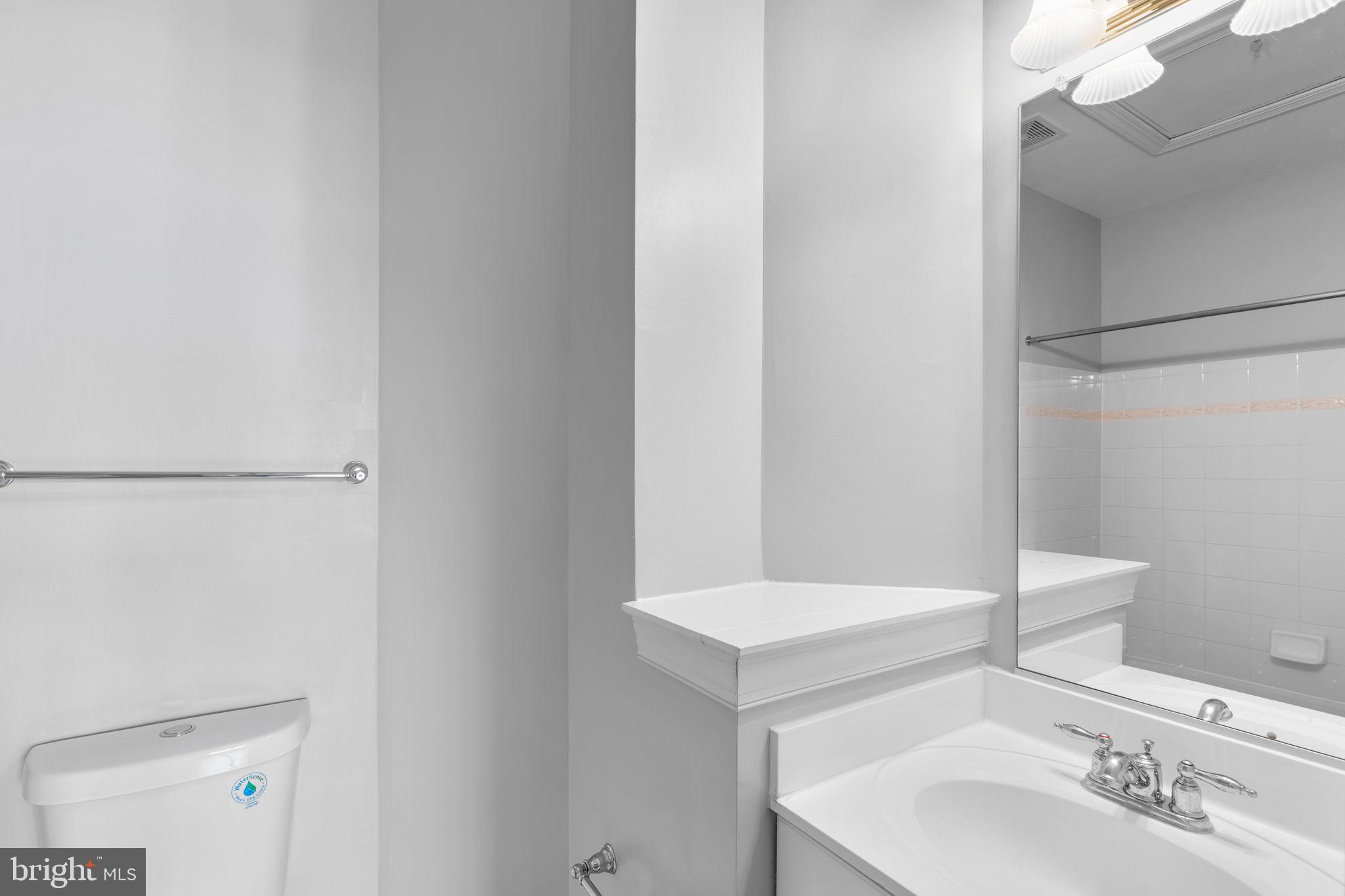 CAMERON STATION - Residential Lease