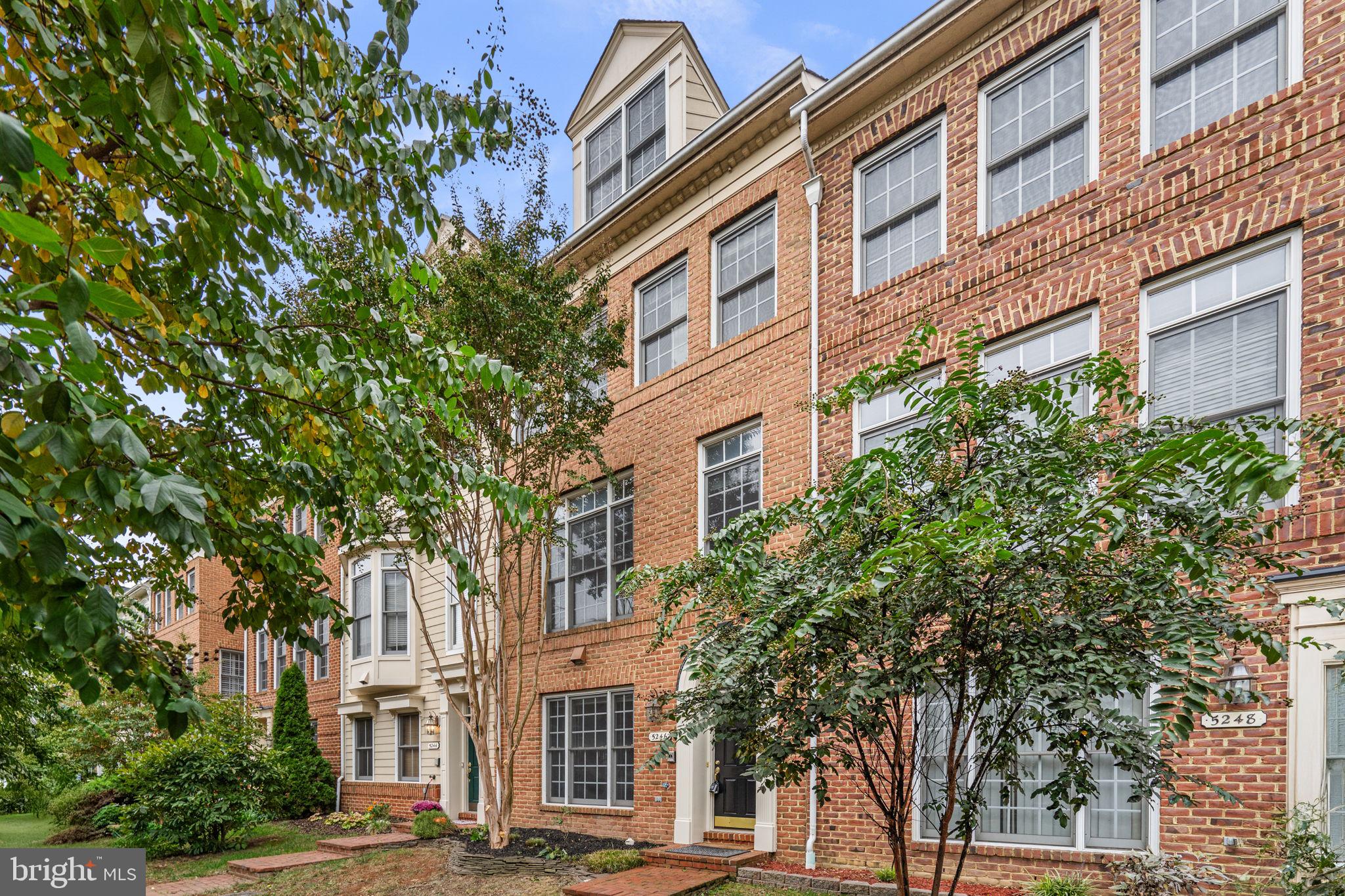 CAMERON STATION - Residential Lease