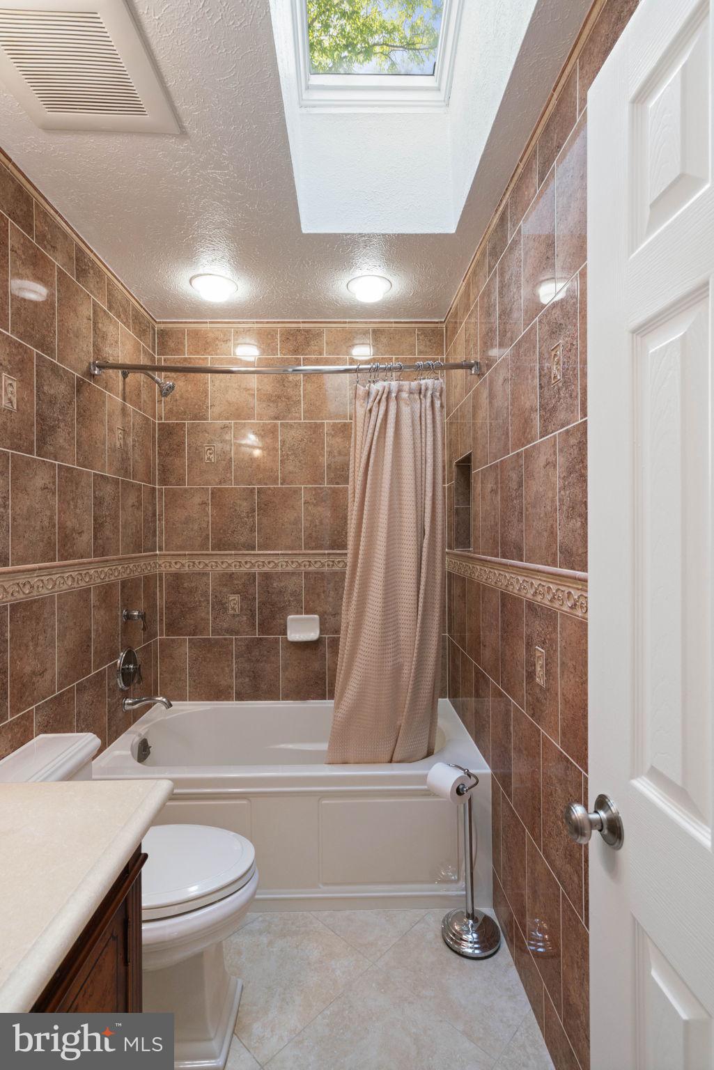 OAK RIDGE ESTATES - Residential