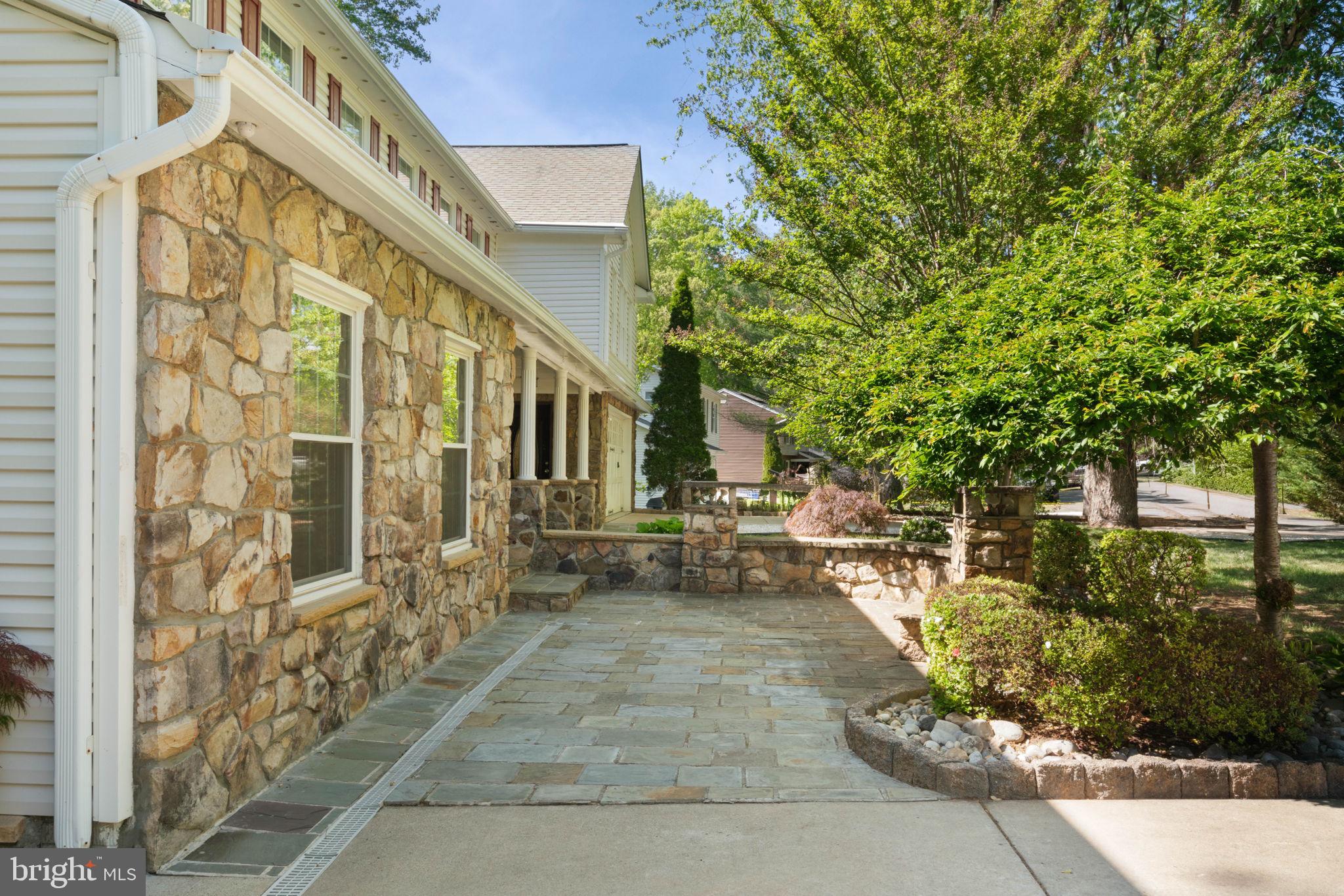 OAK RIDGE ESTATES - Residential