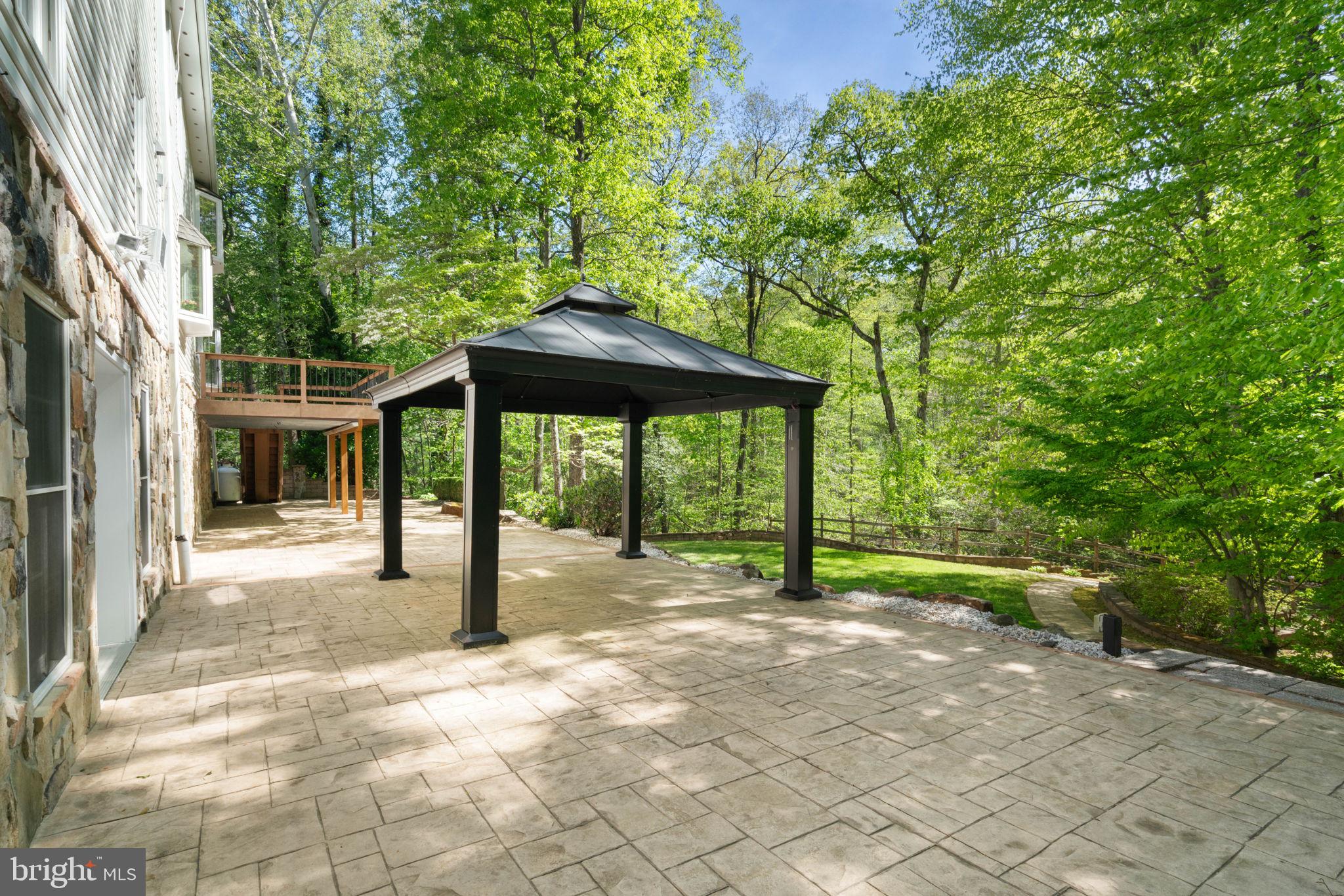 OAK RIDGE ESTATES - Residential