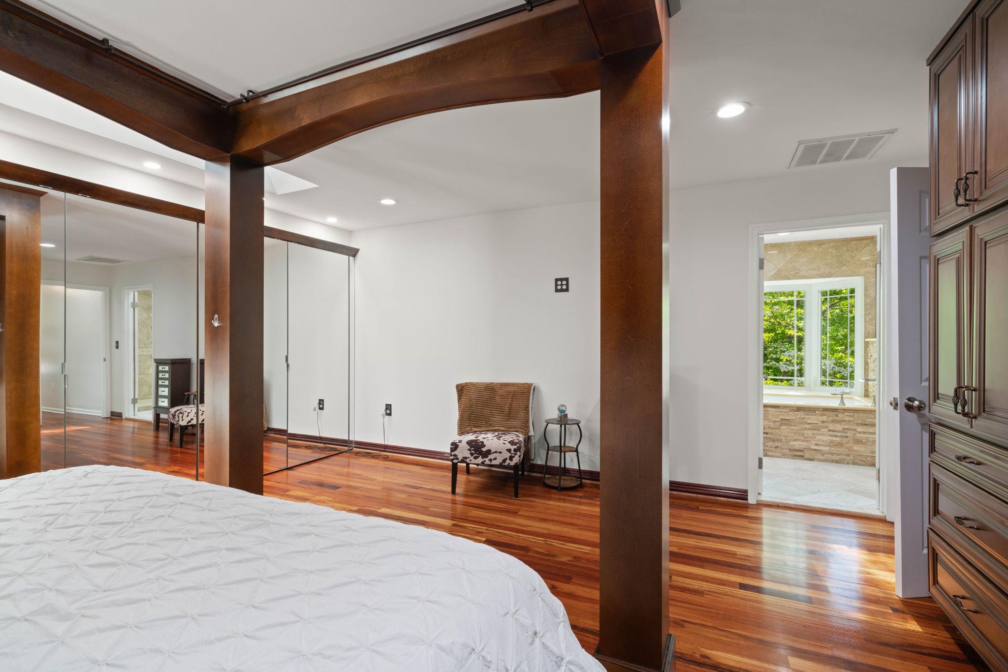 OAK RIDGE ESTATES - Residential