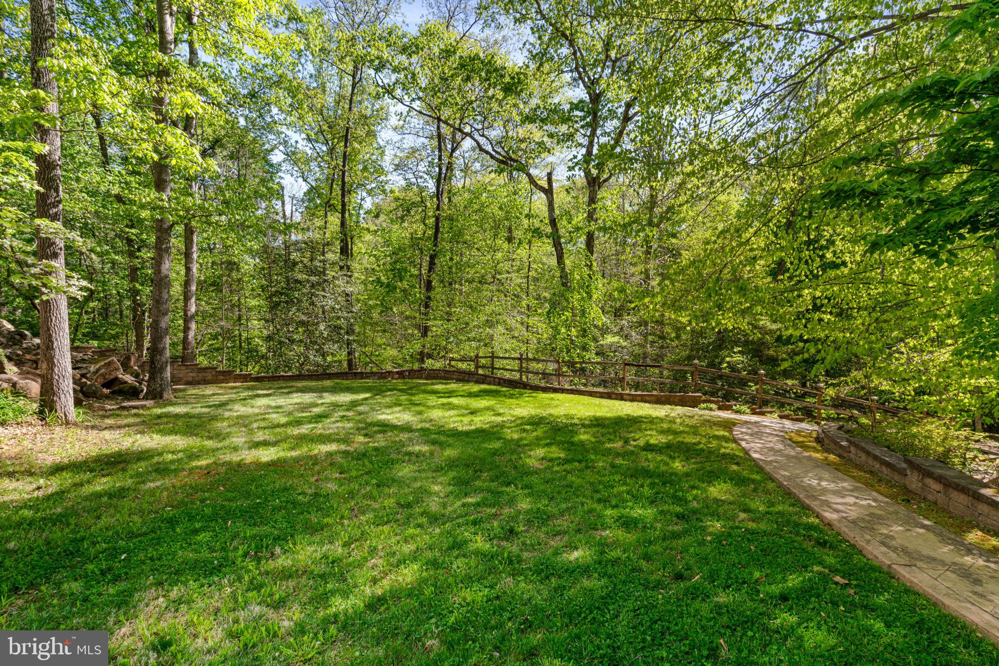 OAK RIDGE ESTATES - Residential