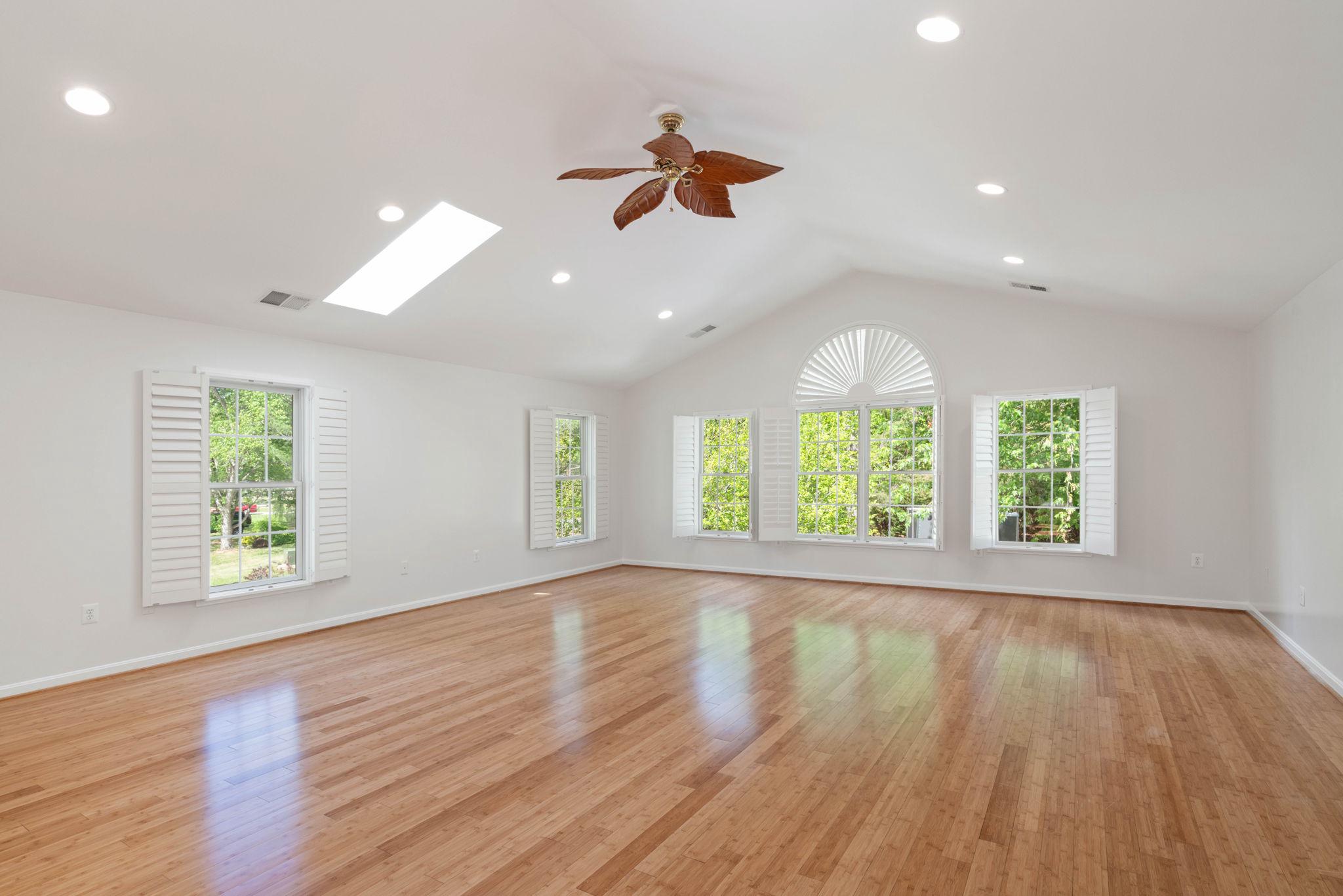 OAK RIDGE ESTATES - Residential