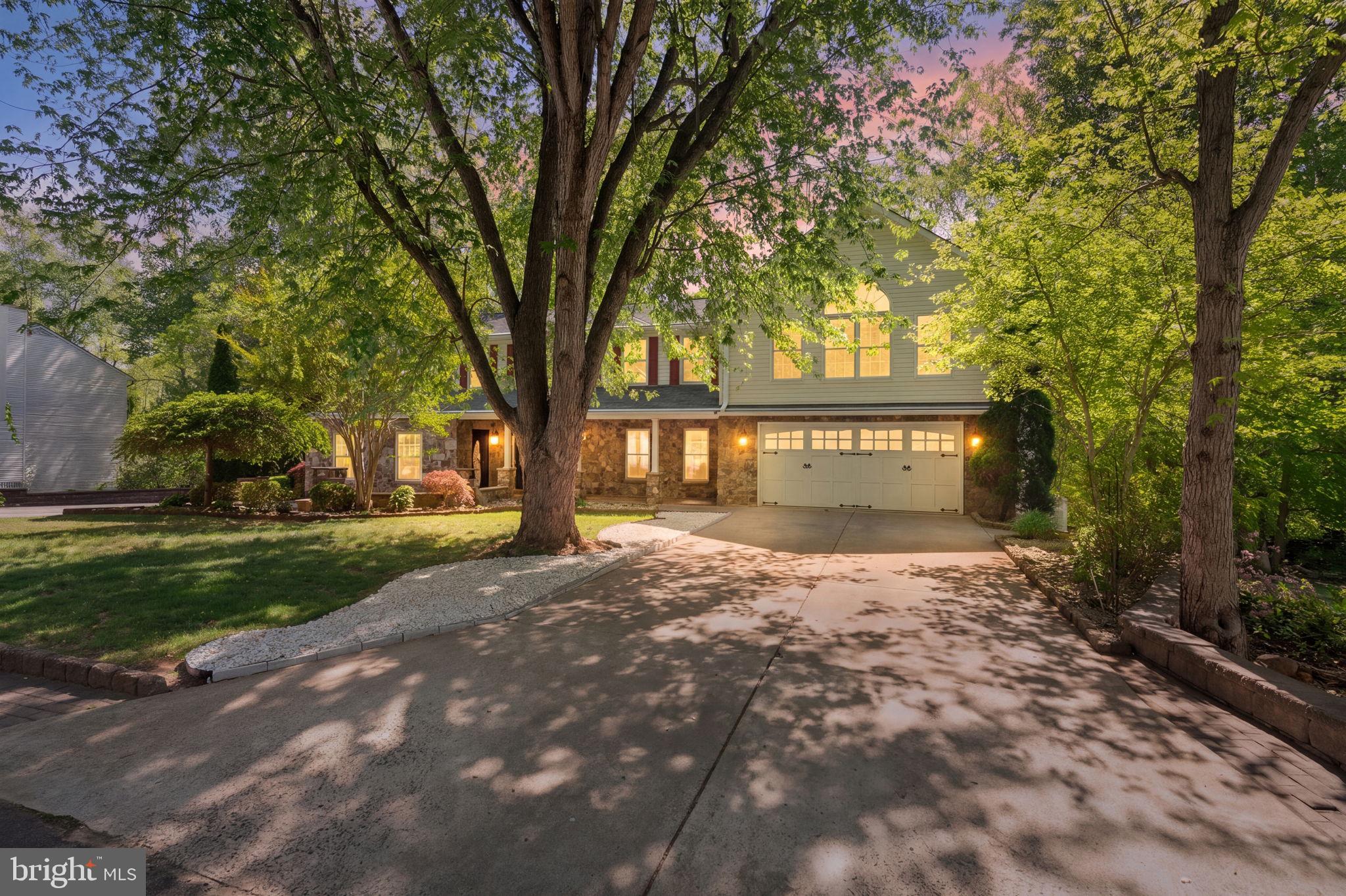 OAK RIDGE ESTATES - Residential