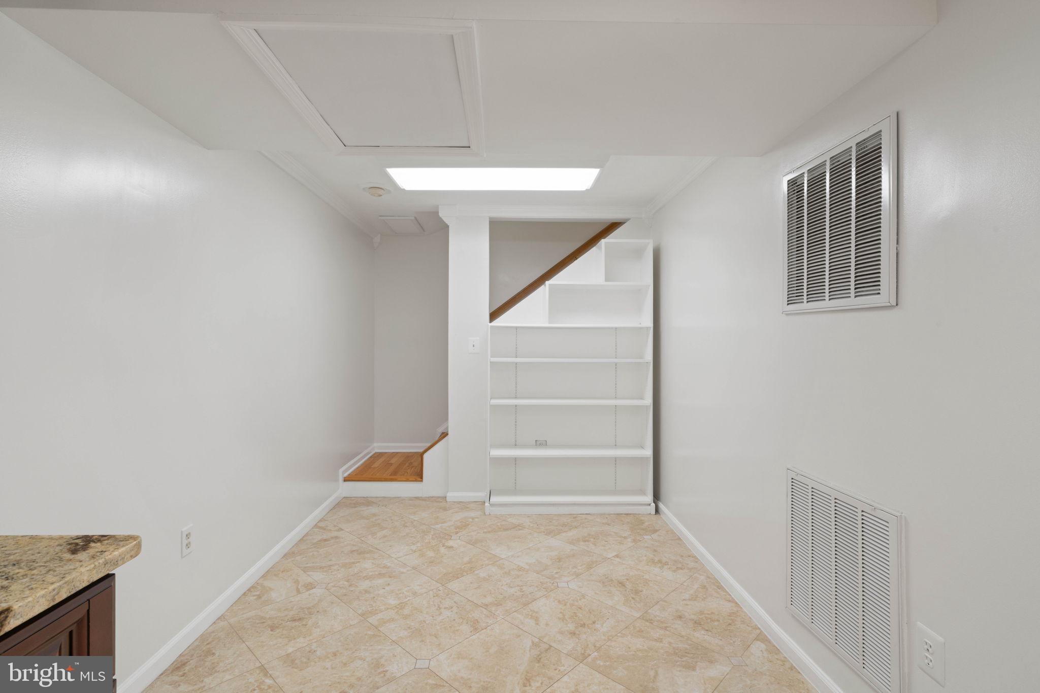 OAK RIDGE ESTATES - Residential