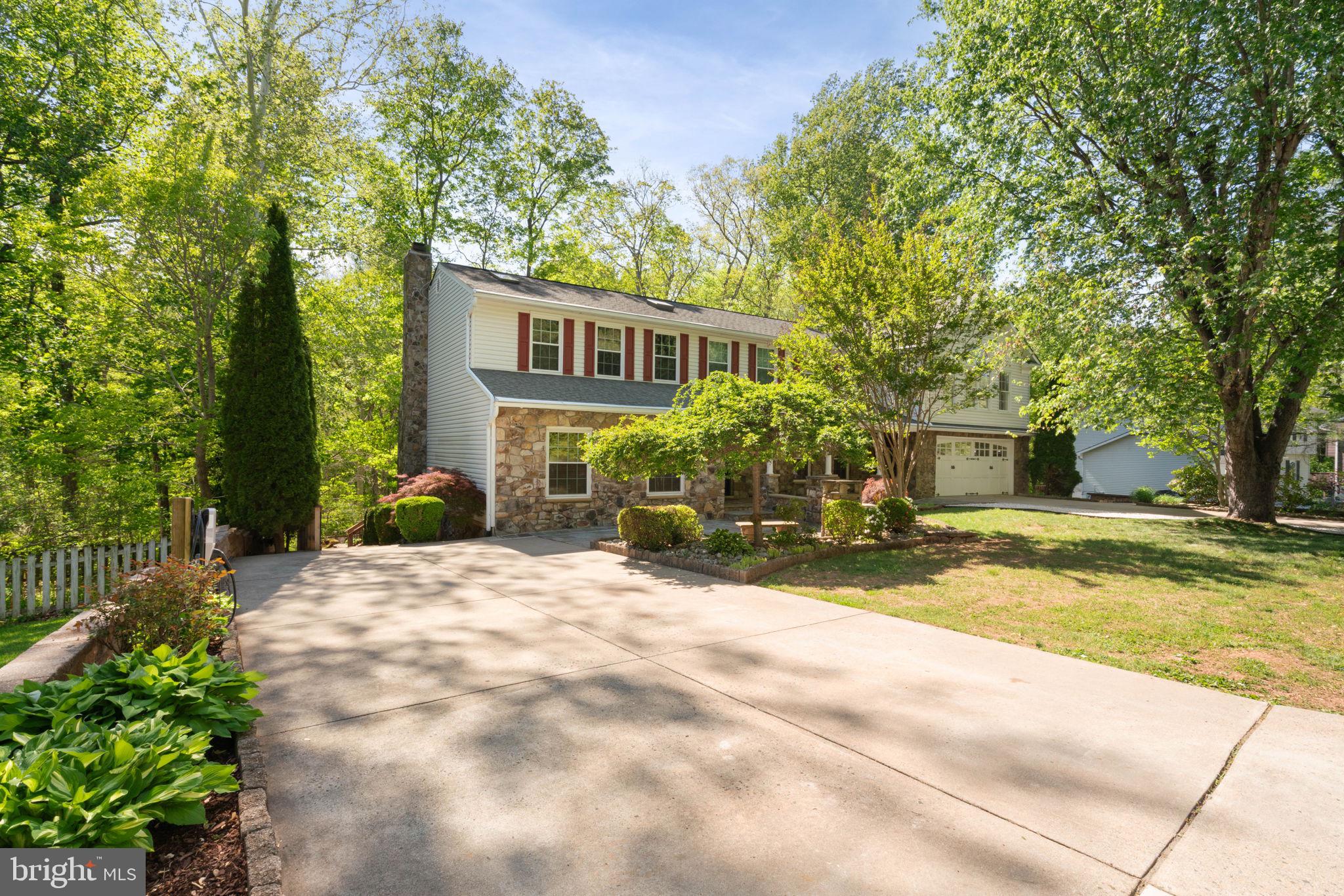 OAK RIDGE ESTATES - Residential