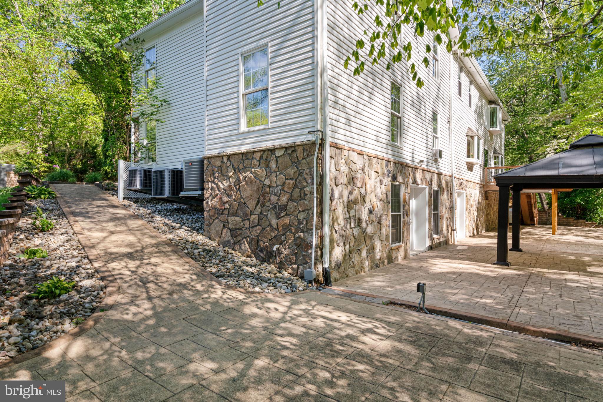 OAK RIDGE ESTATES - Residential