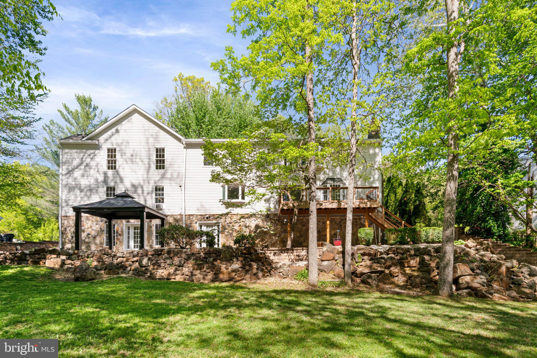 OAK RIDGE ESTATES - Residential