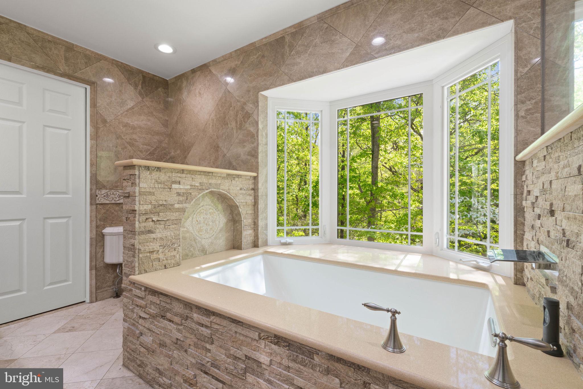 OAK RIDGE ESTATES - Residential