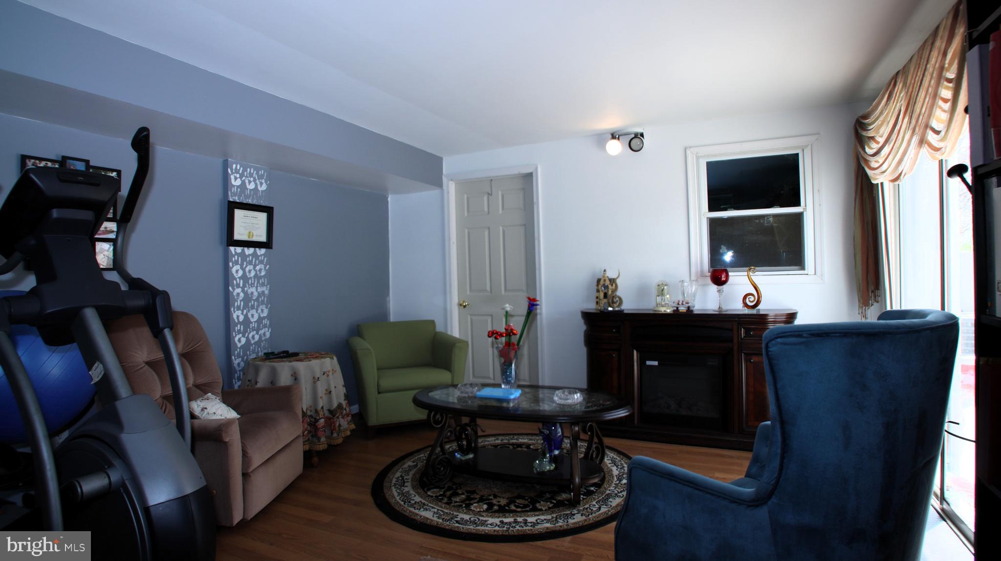 FAIRMONT - Residential