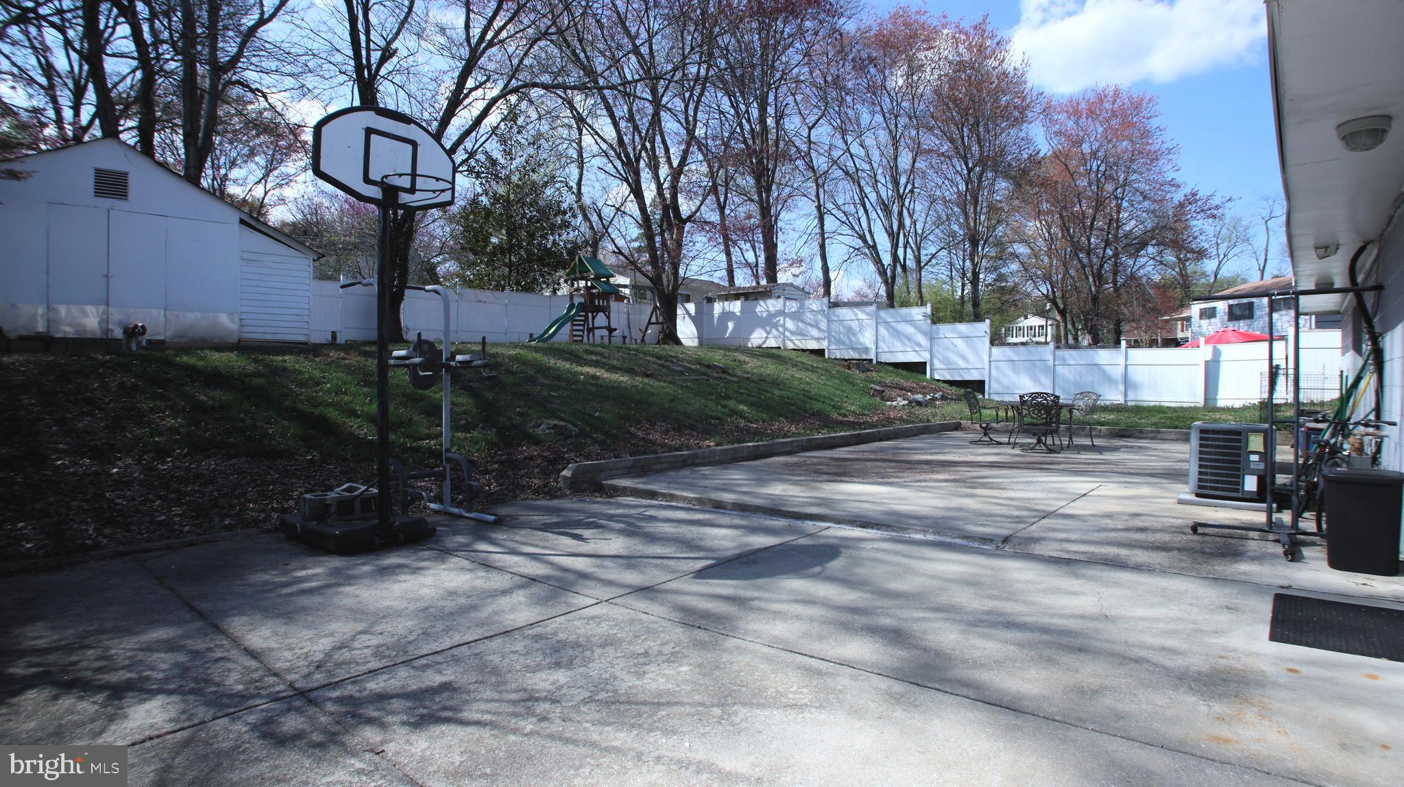 FAIRMONT - Residential