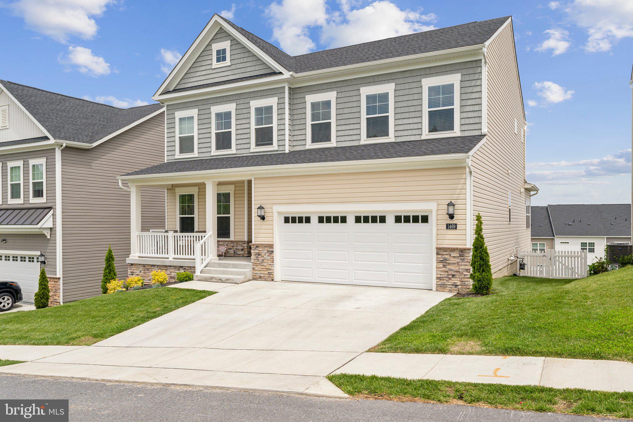 1469 CLINGMANS DOME DR