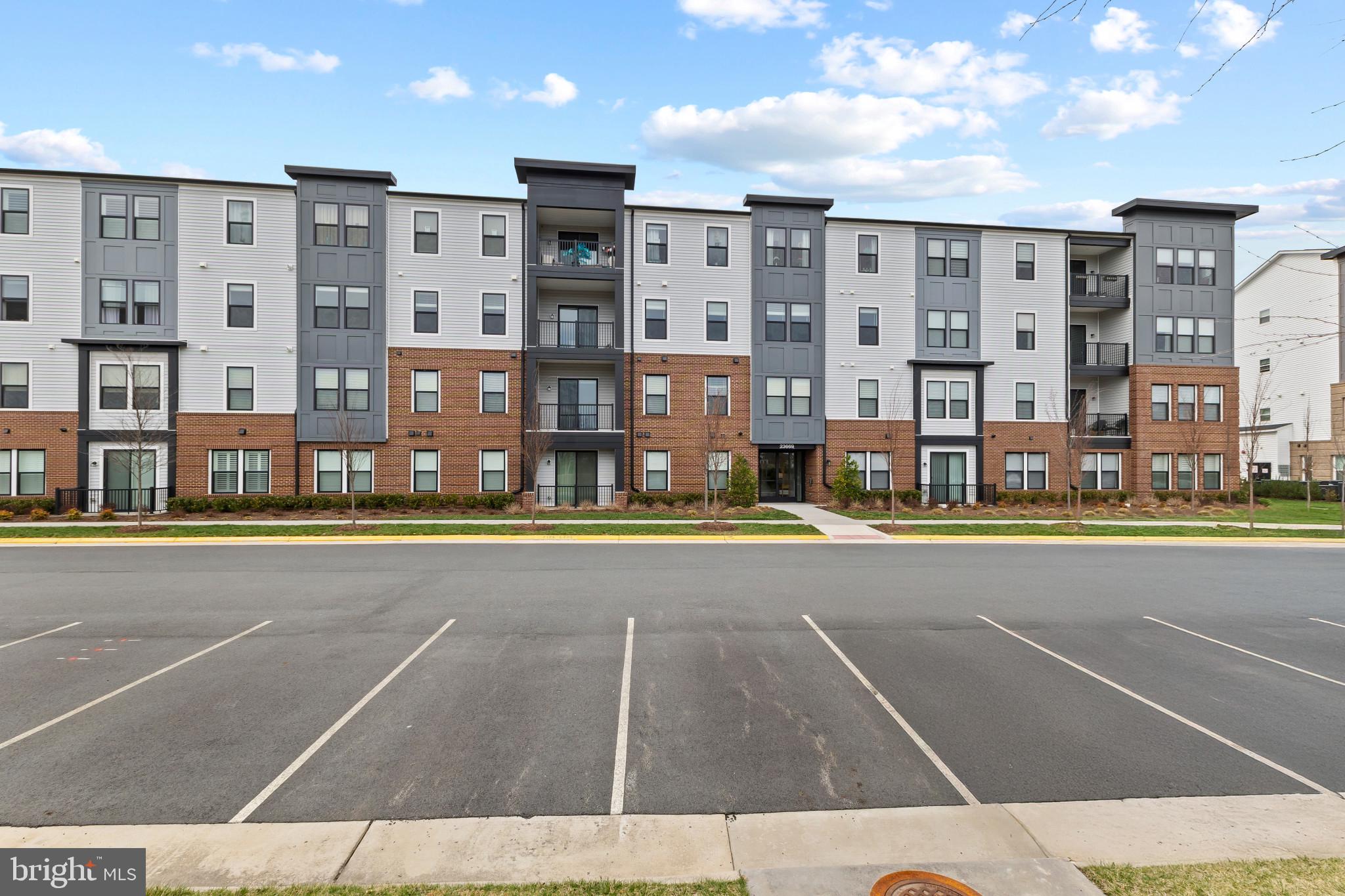 BIRCHWOOD AT BRAMBLETON - Residential