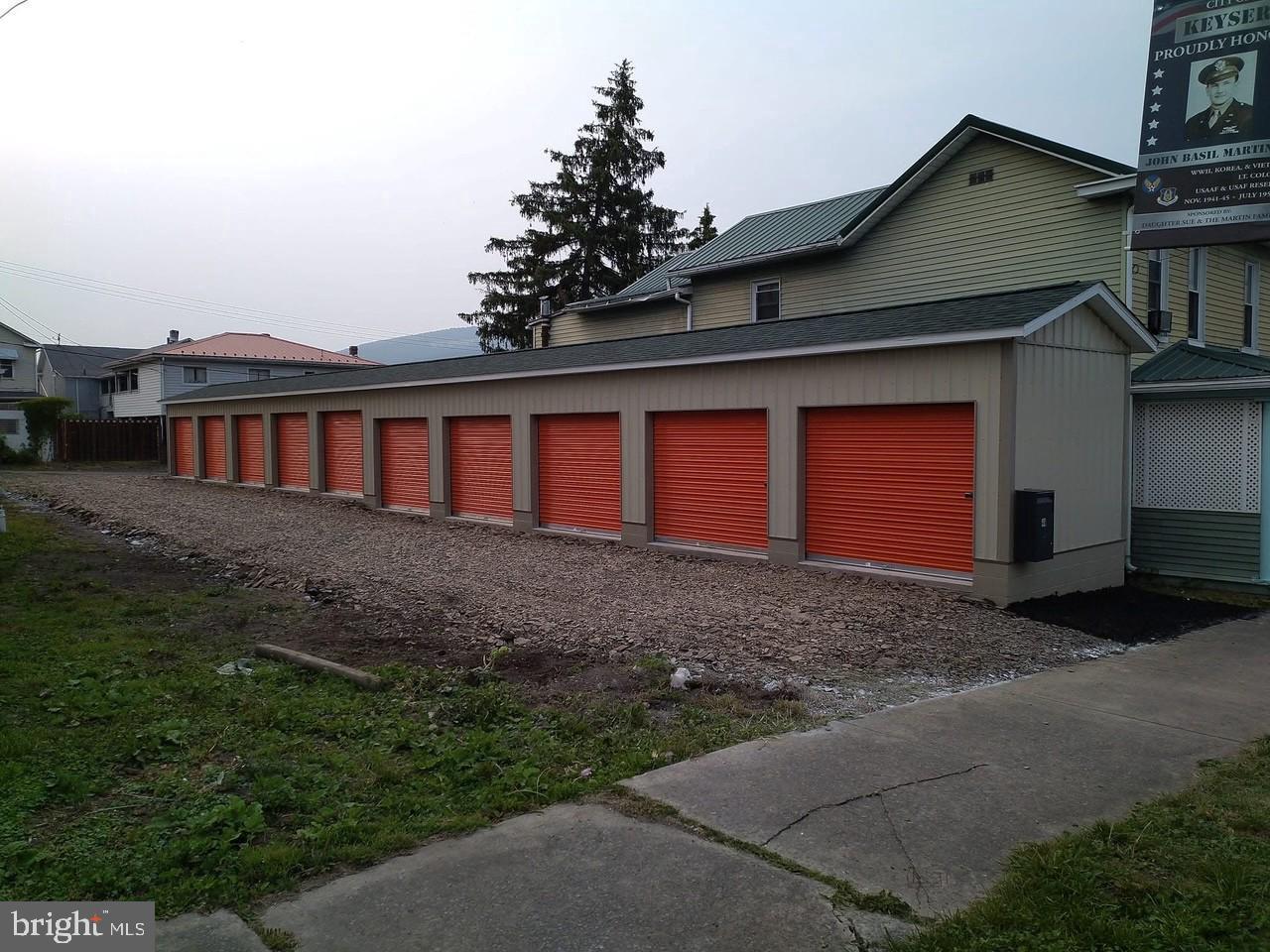 KEYSER - Commercial Sale