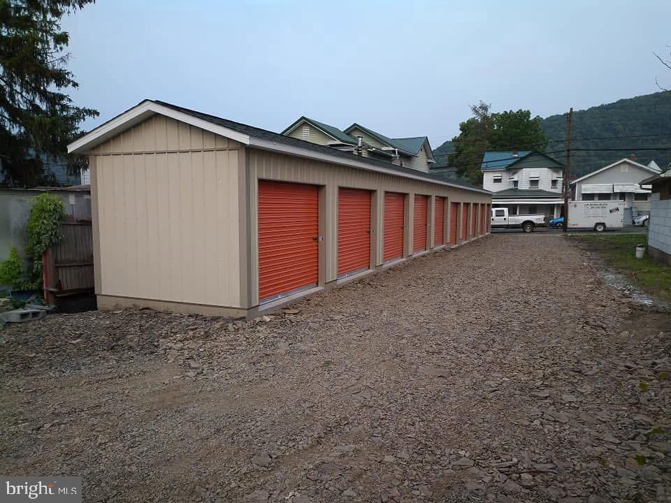 KEYSER - Commercial Sale