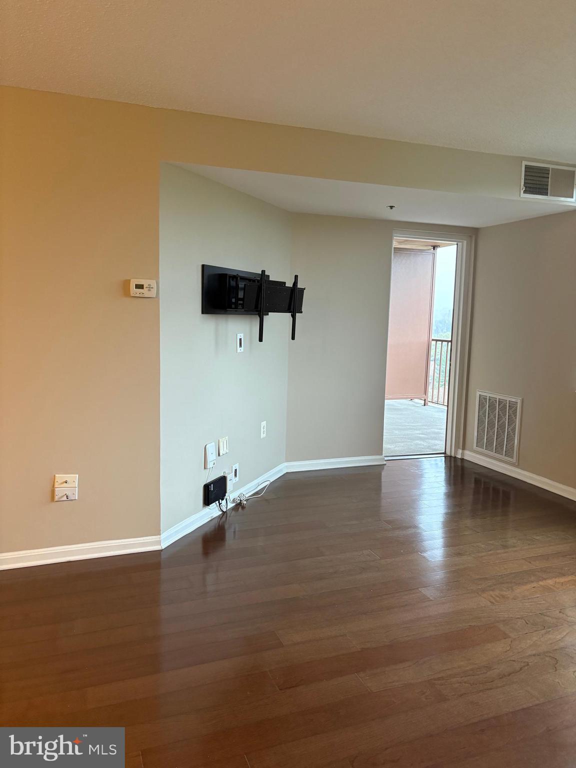 GROSVENOR PARK - Residential Lease