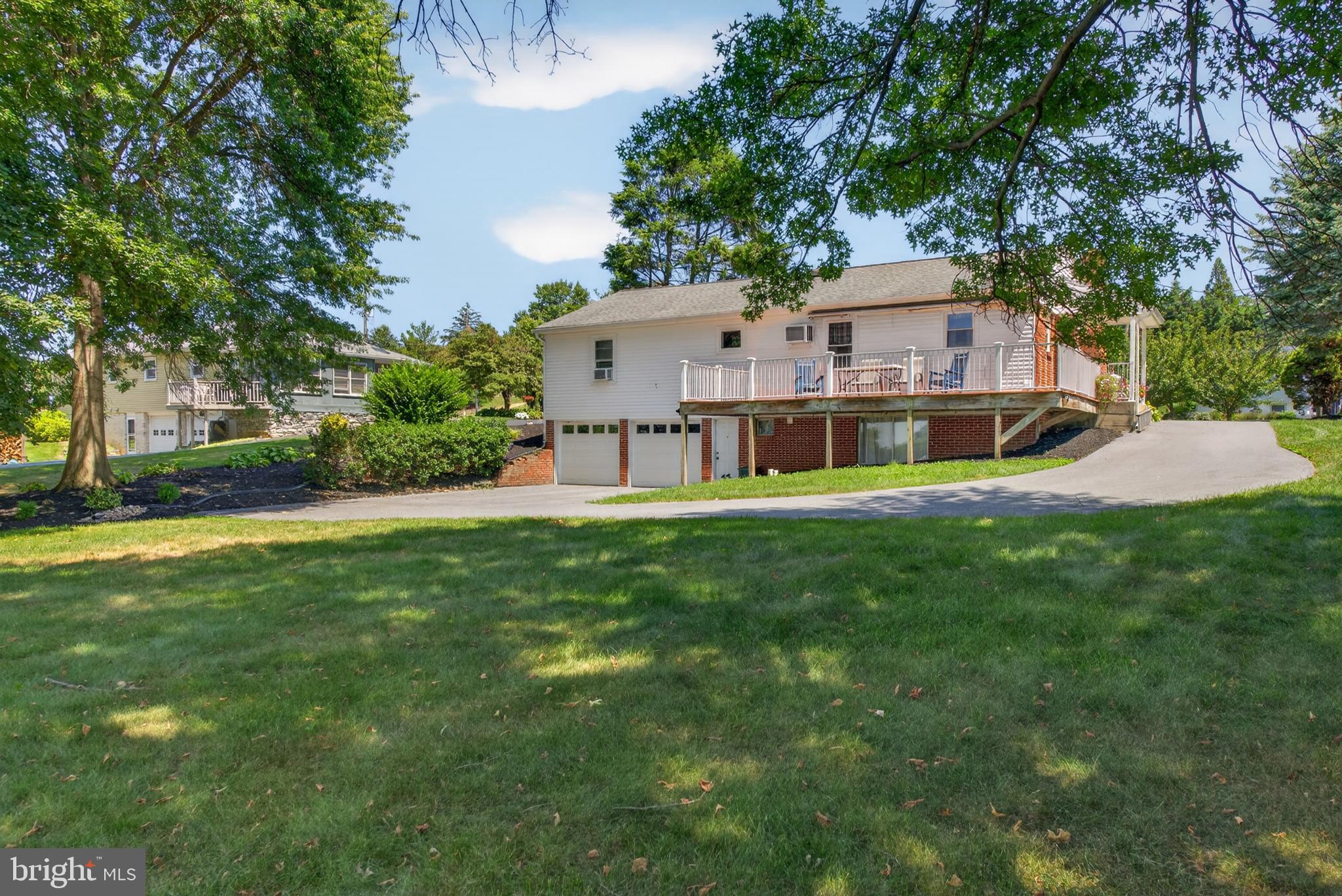 658 GREEN RIDGE DRIVE DRIVE
