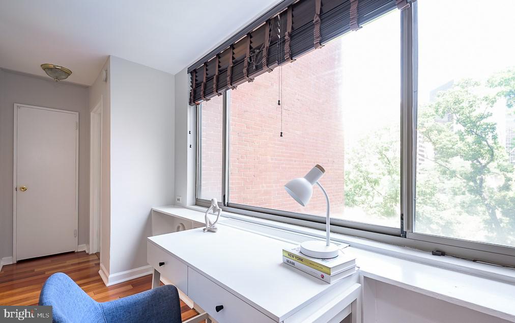 RIVER PLACE - Residential Lease