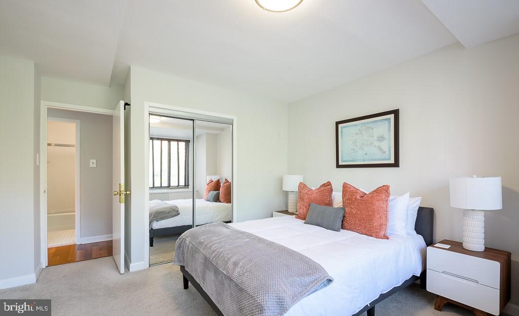 RIVER PLACE - Residential Lease