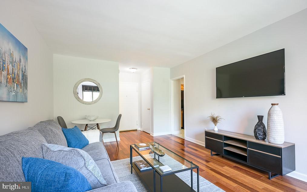 RIVER PLACE - Residential Lease