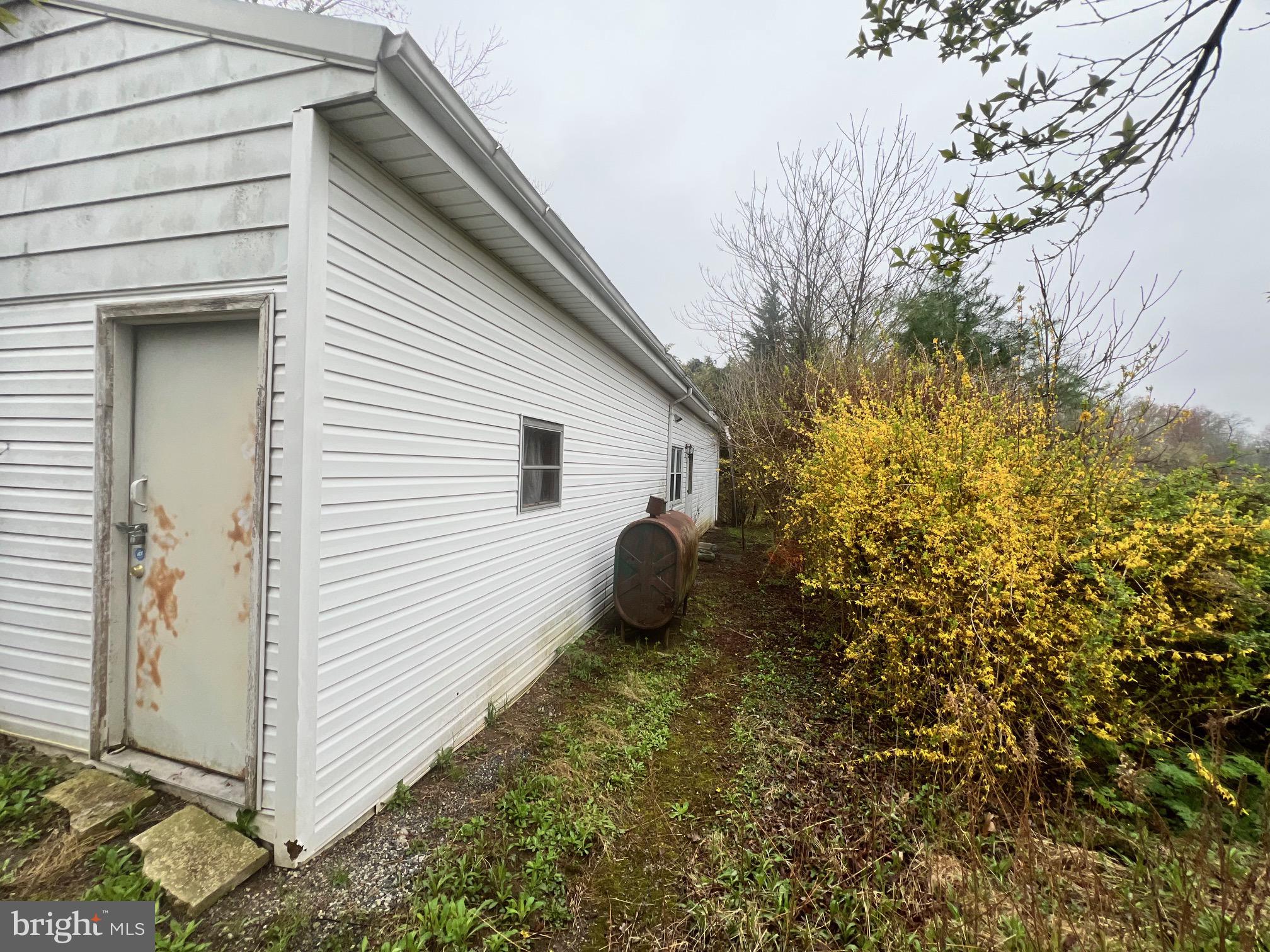 NONE, RURAL - Residential