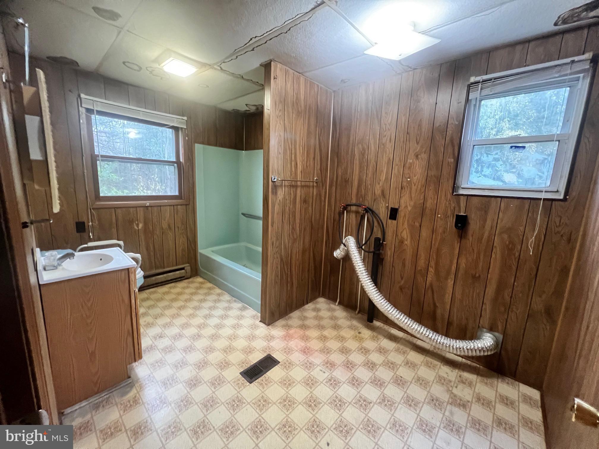NONE, RURAL - Residential