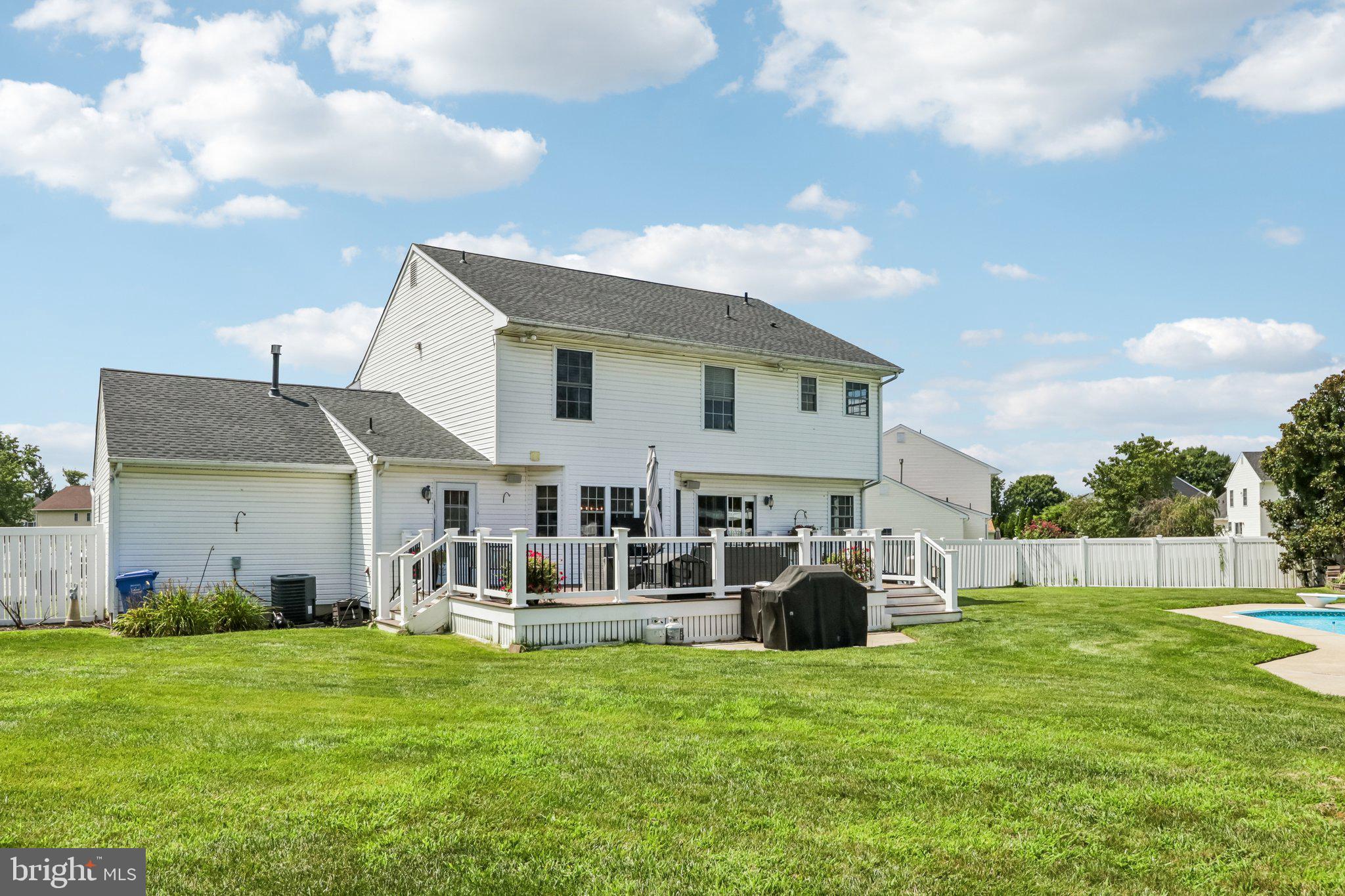 125 HORSESHOE DRIVE