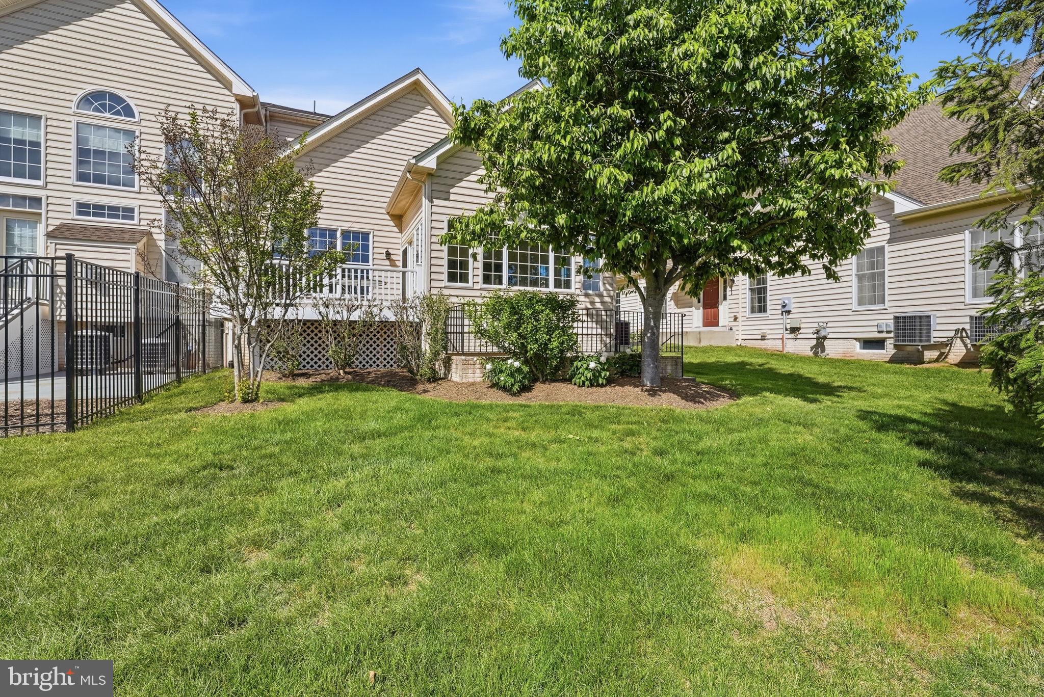 LOUDOUN VALLEY ESTATES 2 - Residential