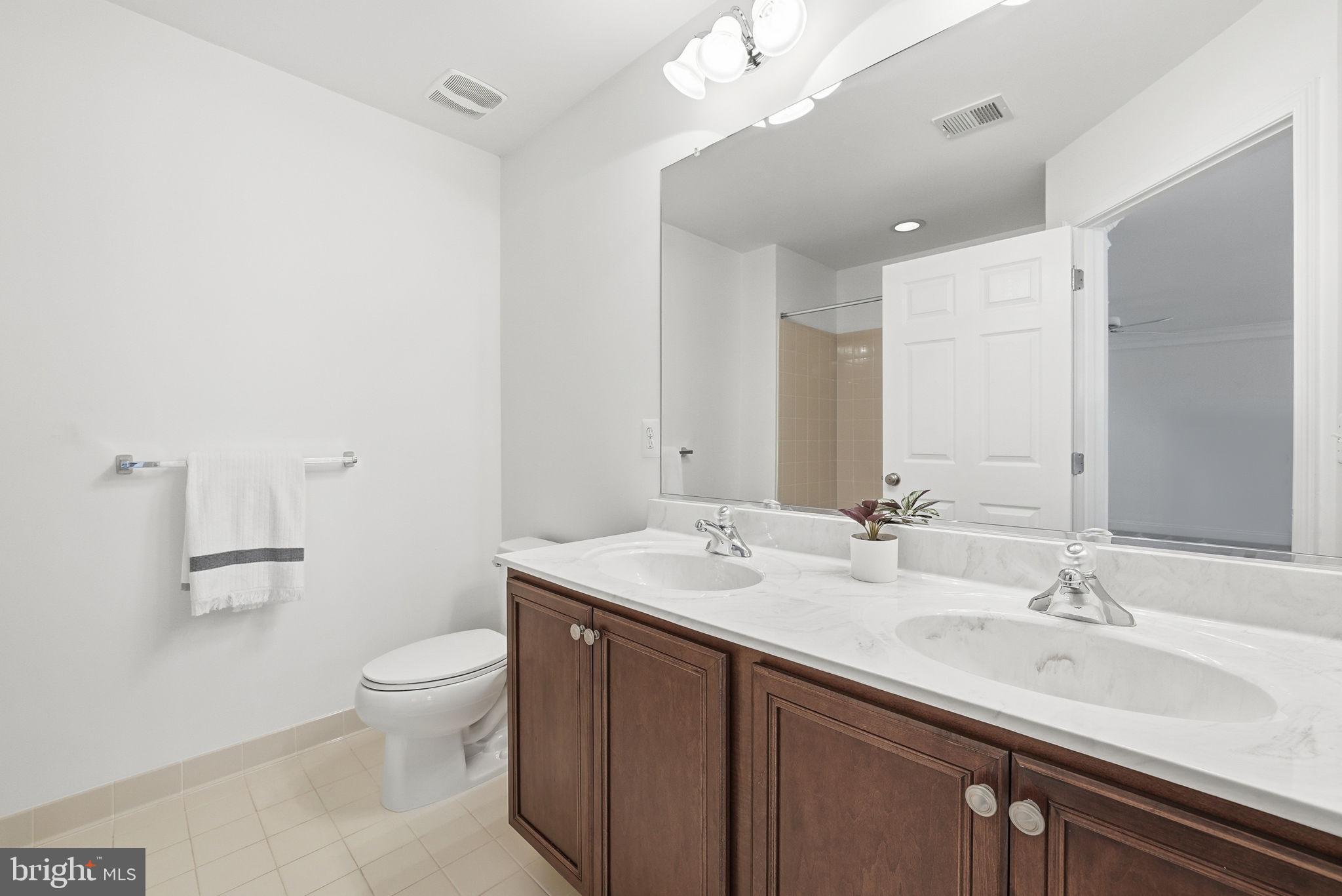 LOUDOUN VALLEY ESTATES 2 - Residential