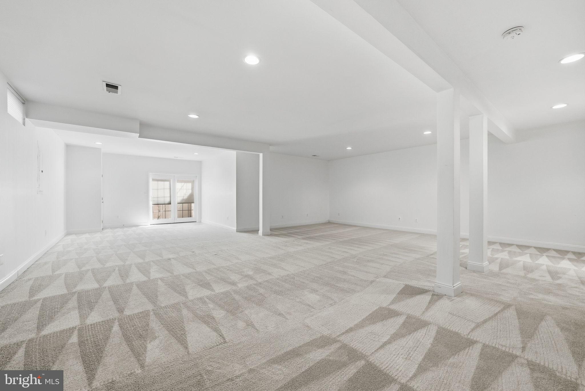 LOUDOUN VALLEY ESTATES 2 - Residential