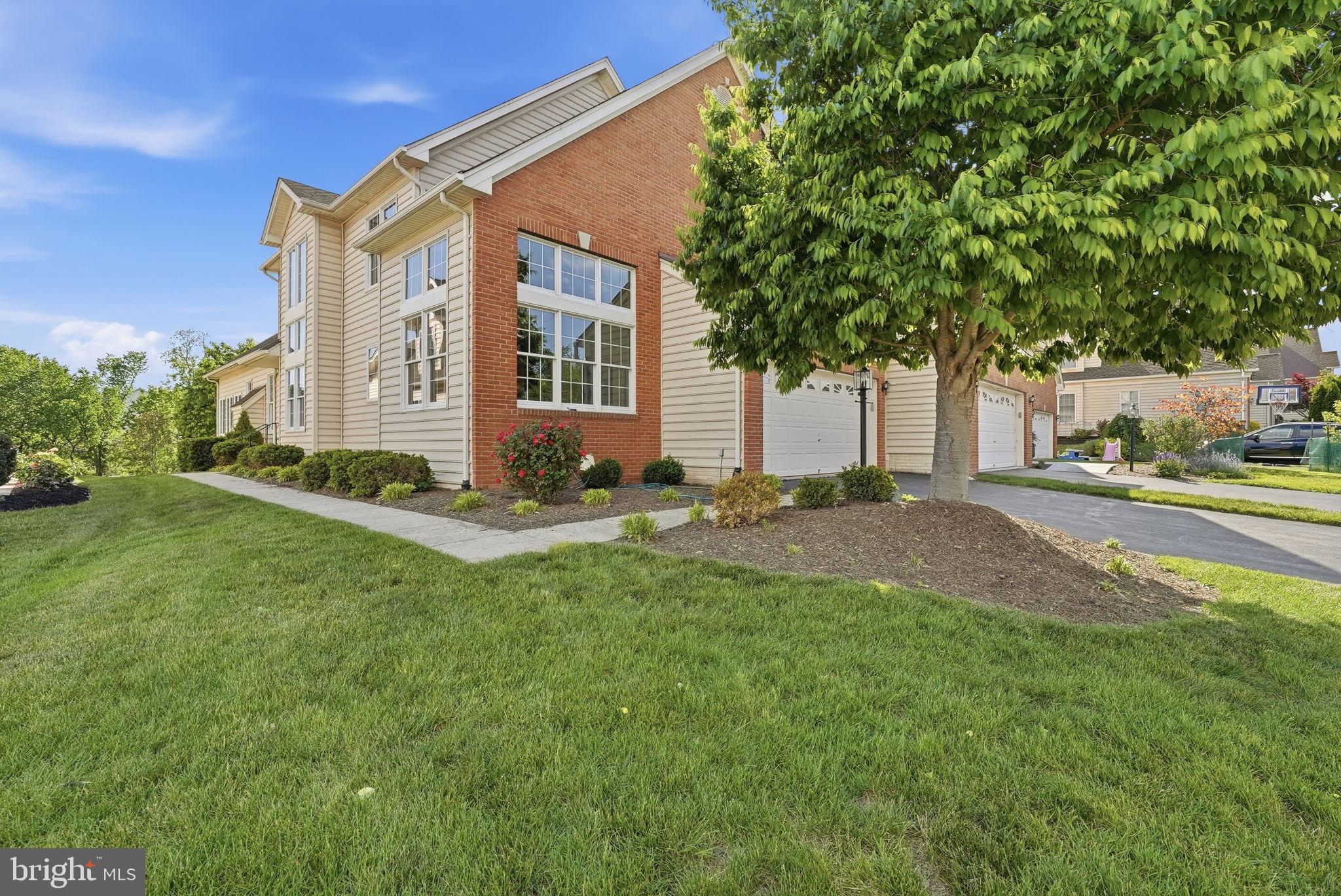 LOUDOUN VALLEY ESTATES 2 - Residential