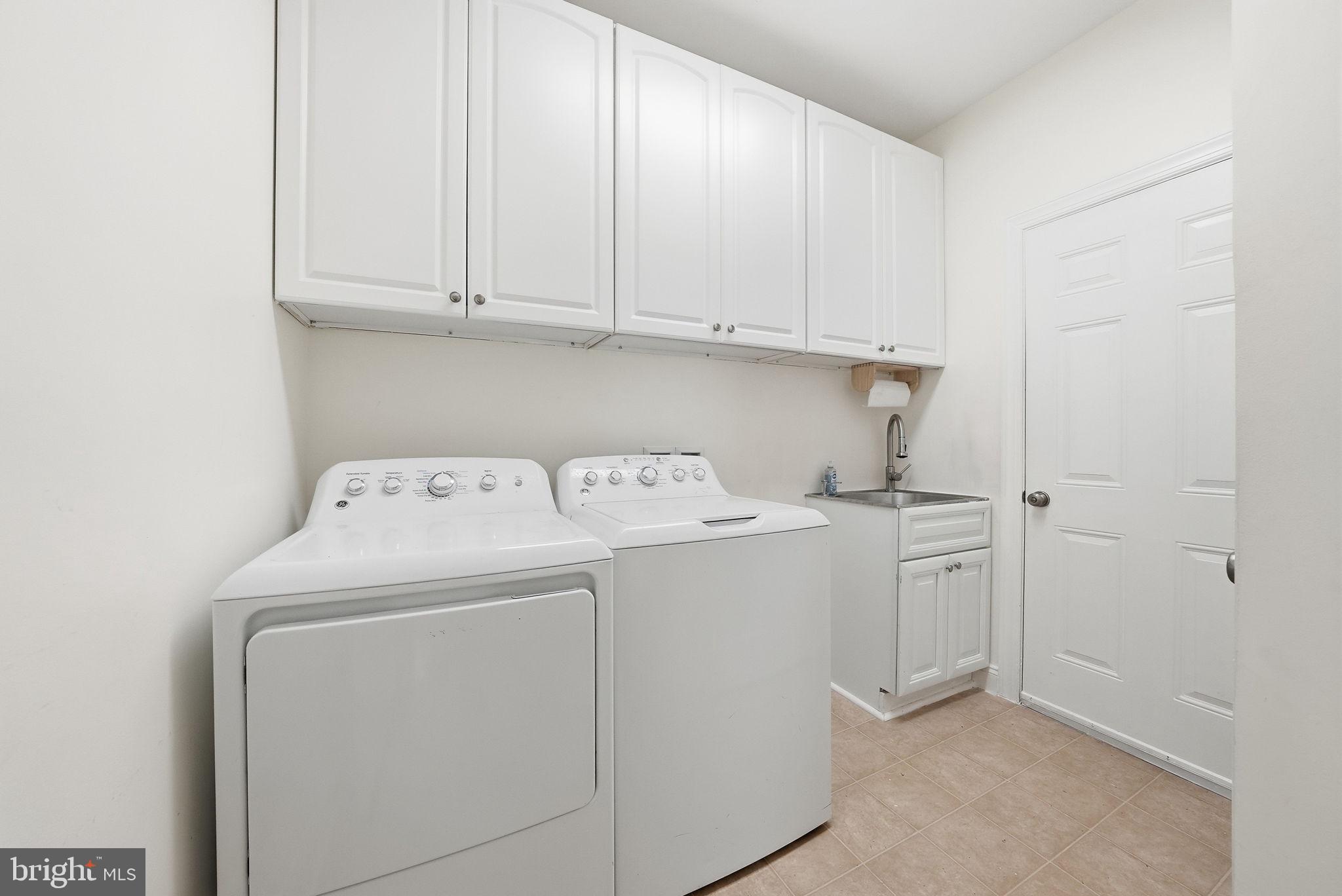 LOUDOUN VALLEY ESTATES 2 - Residential