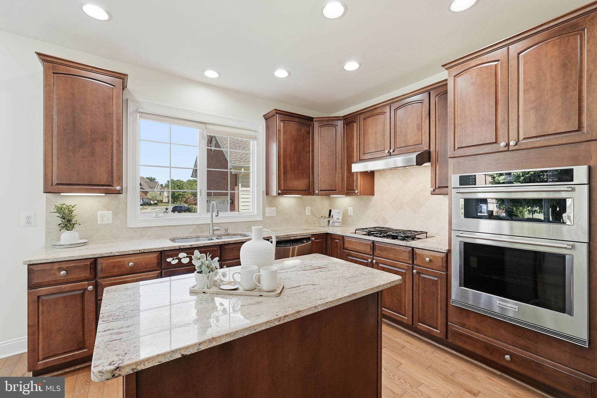 LOUDOUN VALLEY ESTATES 2 - Residential
