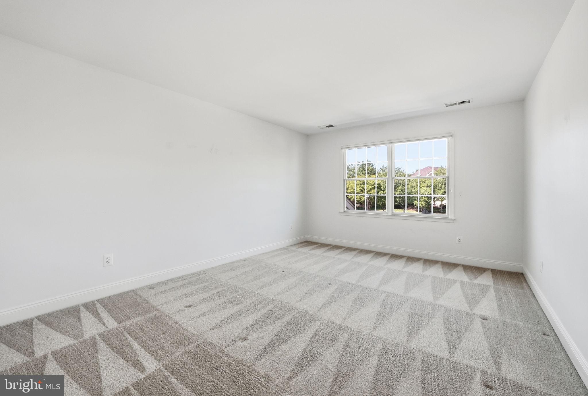 LOUDOUN VALLEY ESTATES 2 - Residential