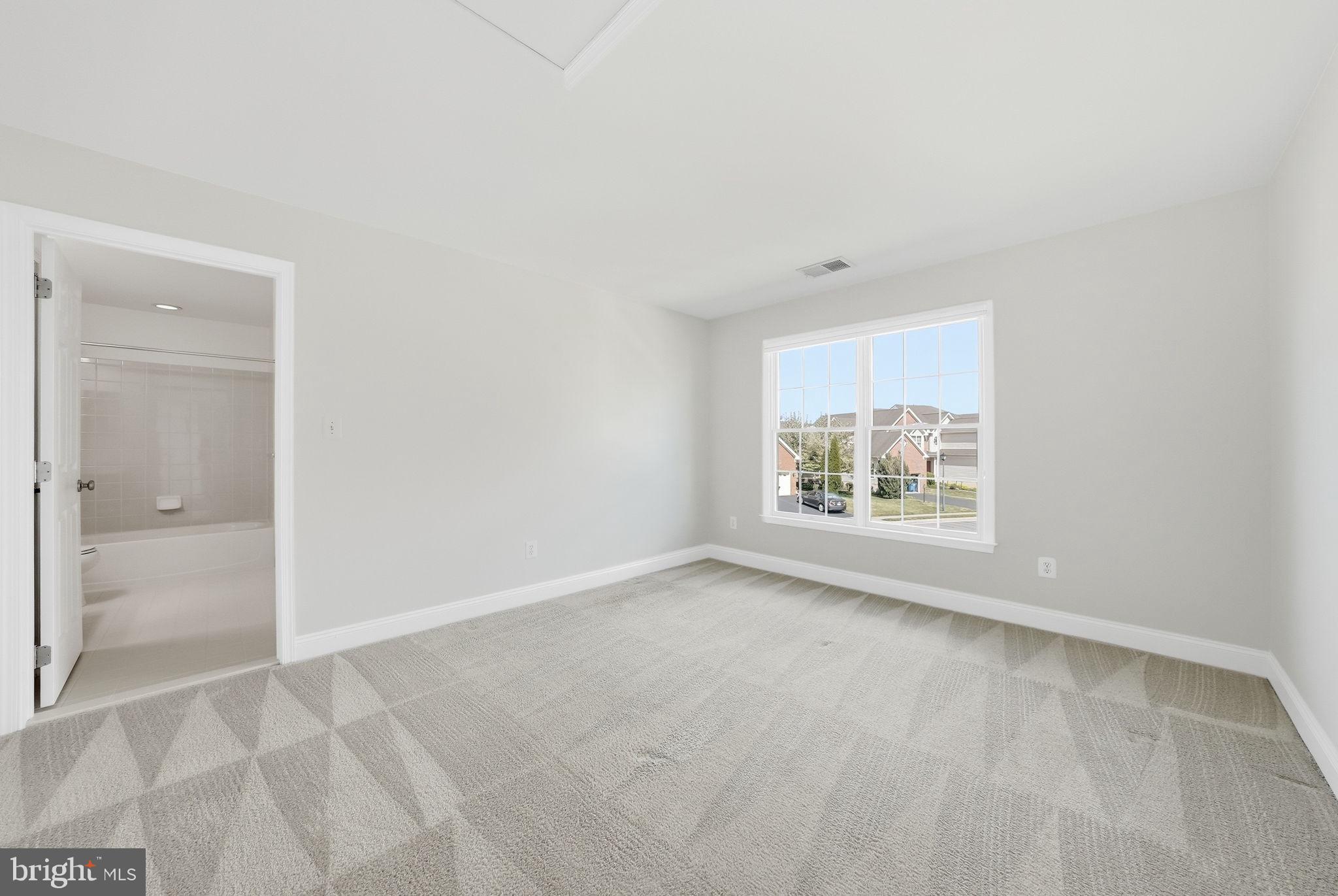 LOUDOUN VALLEY ESTATES 2 - Residential
