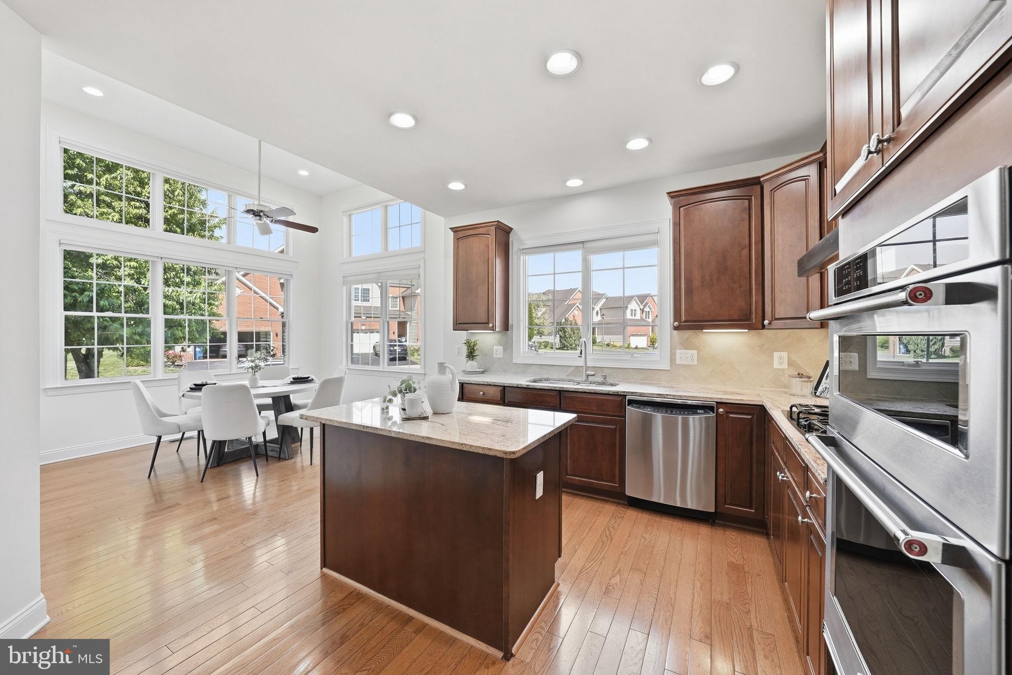 LOUDOUN VALLEY ESTATES 2 - Residential
