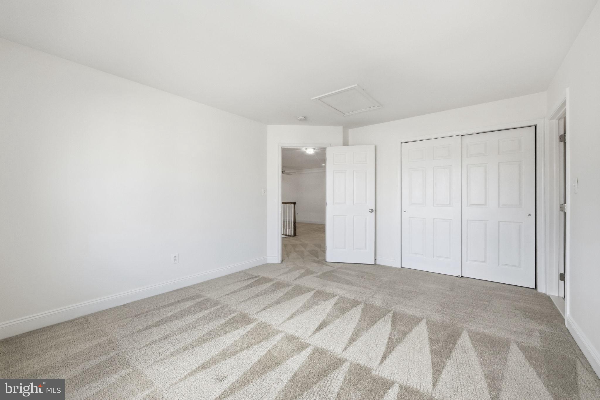 LOUDOUN VALLEY ESTATES 2 - Residential
