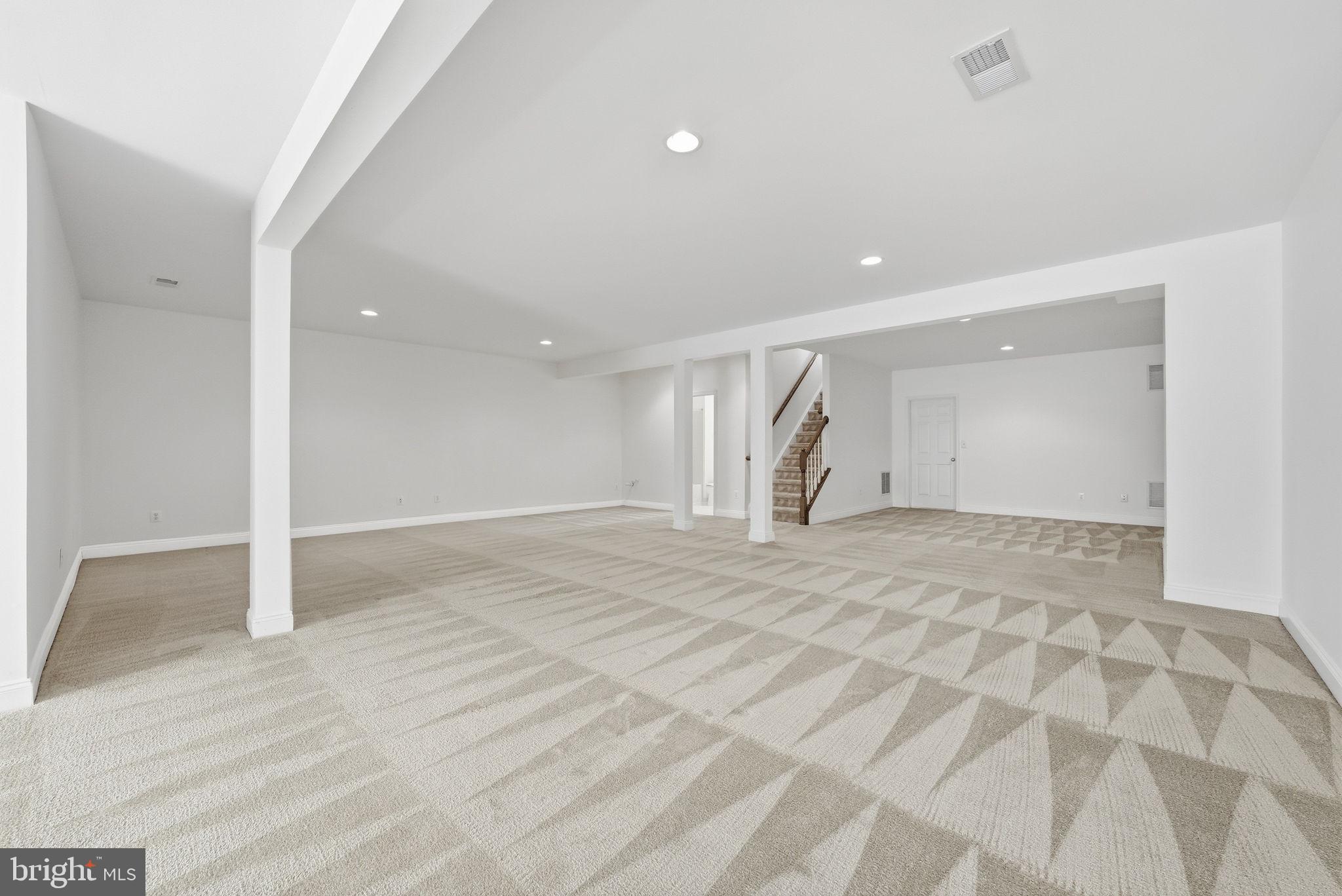 LOUDOUN VALLEY ESTATES 2 - Residential