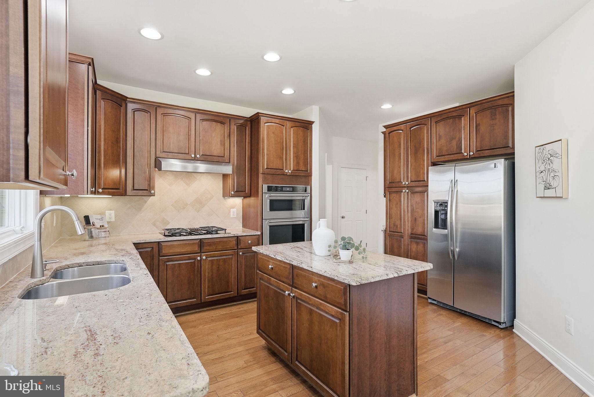 LOUDOUN VALLEY ESTATES 2 - Residential