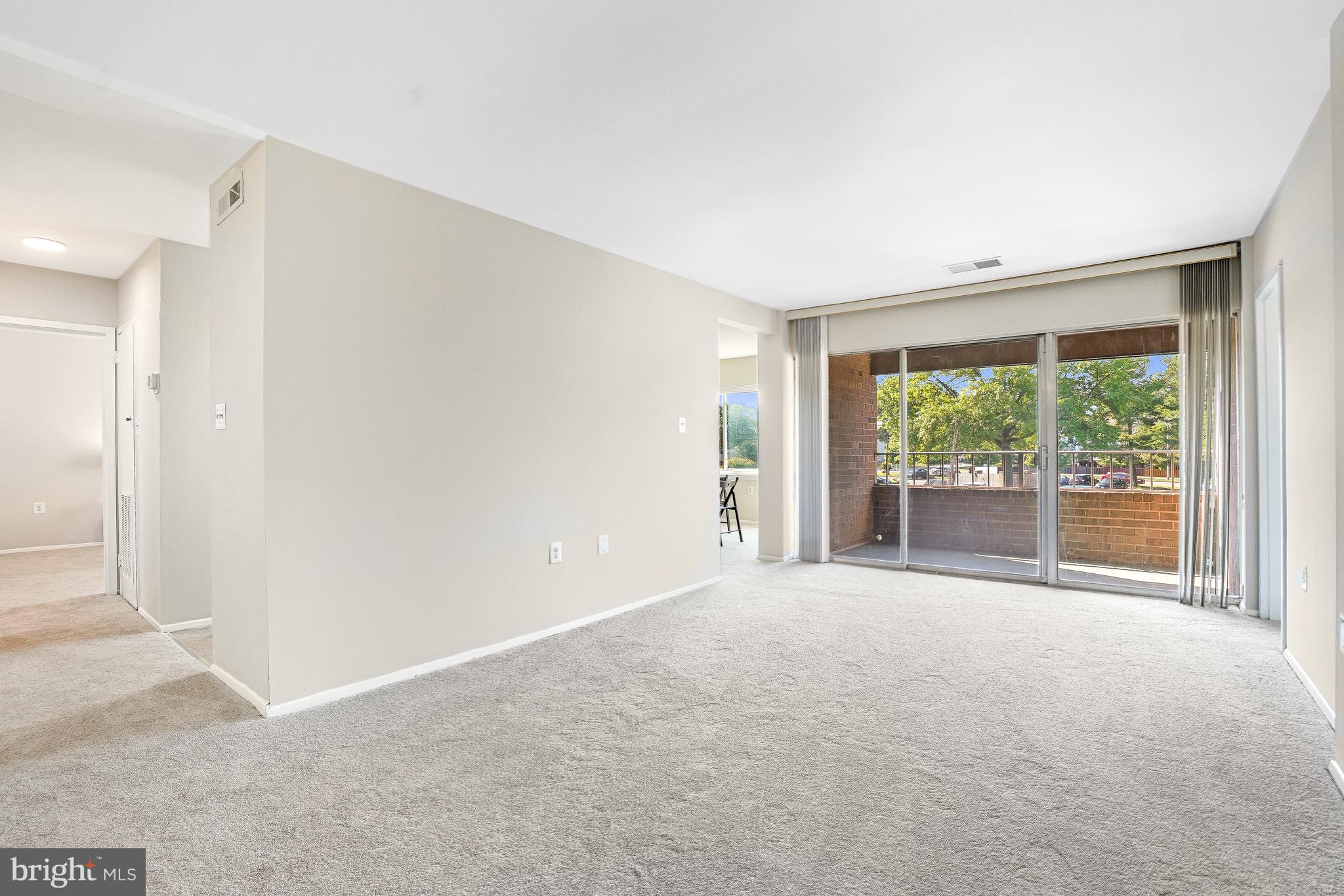 VILLA RIDGE CONDOMINIUM - Residential