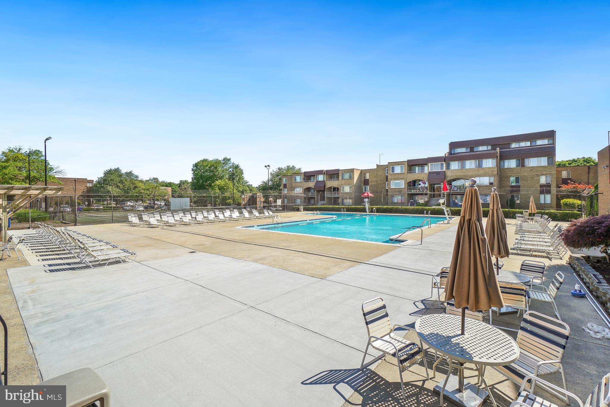 VILLA RIDGE CONDOMINIUM - Residential