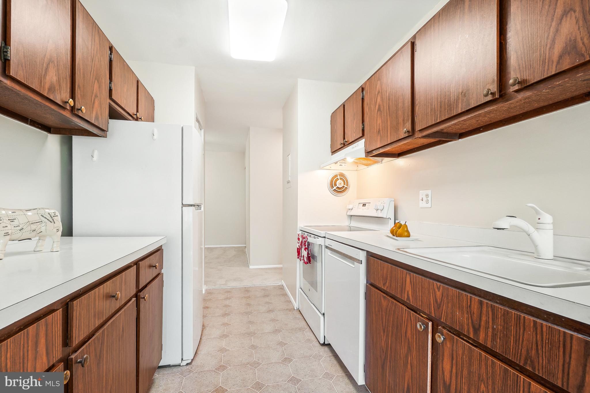 VILLA RIDGE CONDOMINIUM - Residential