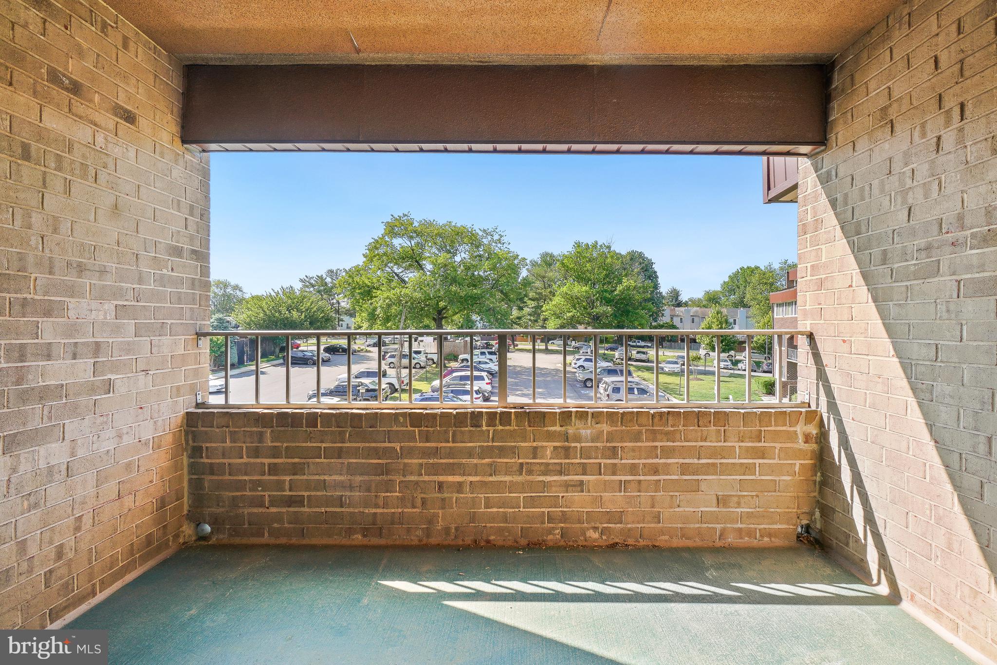 VILLA RIDGE CONDOMINIUM - Residential